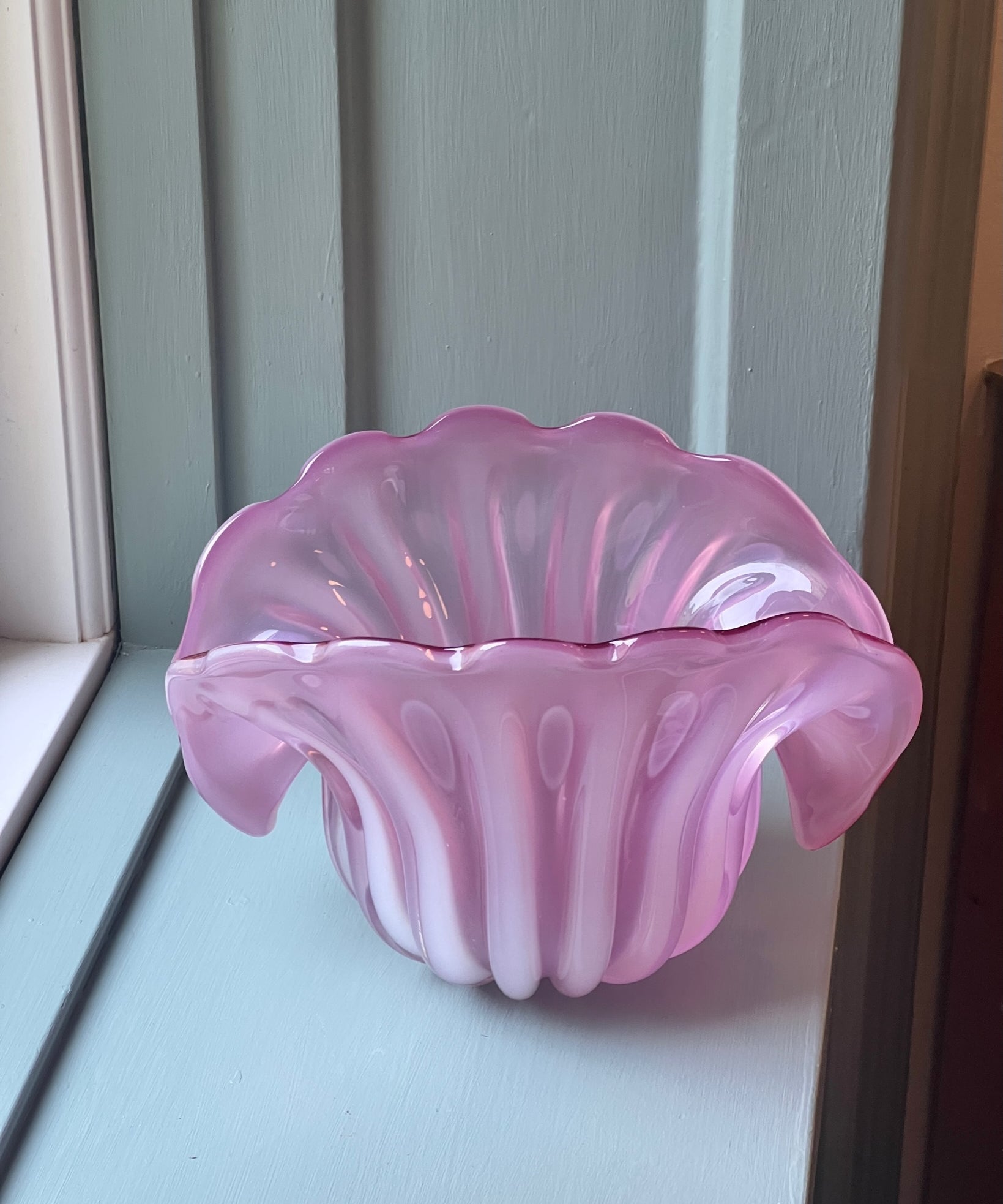 Vintage opal pink Murano shell bowl