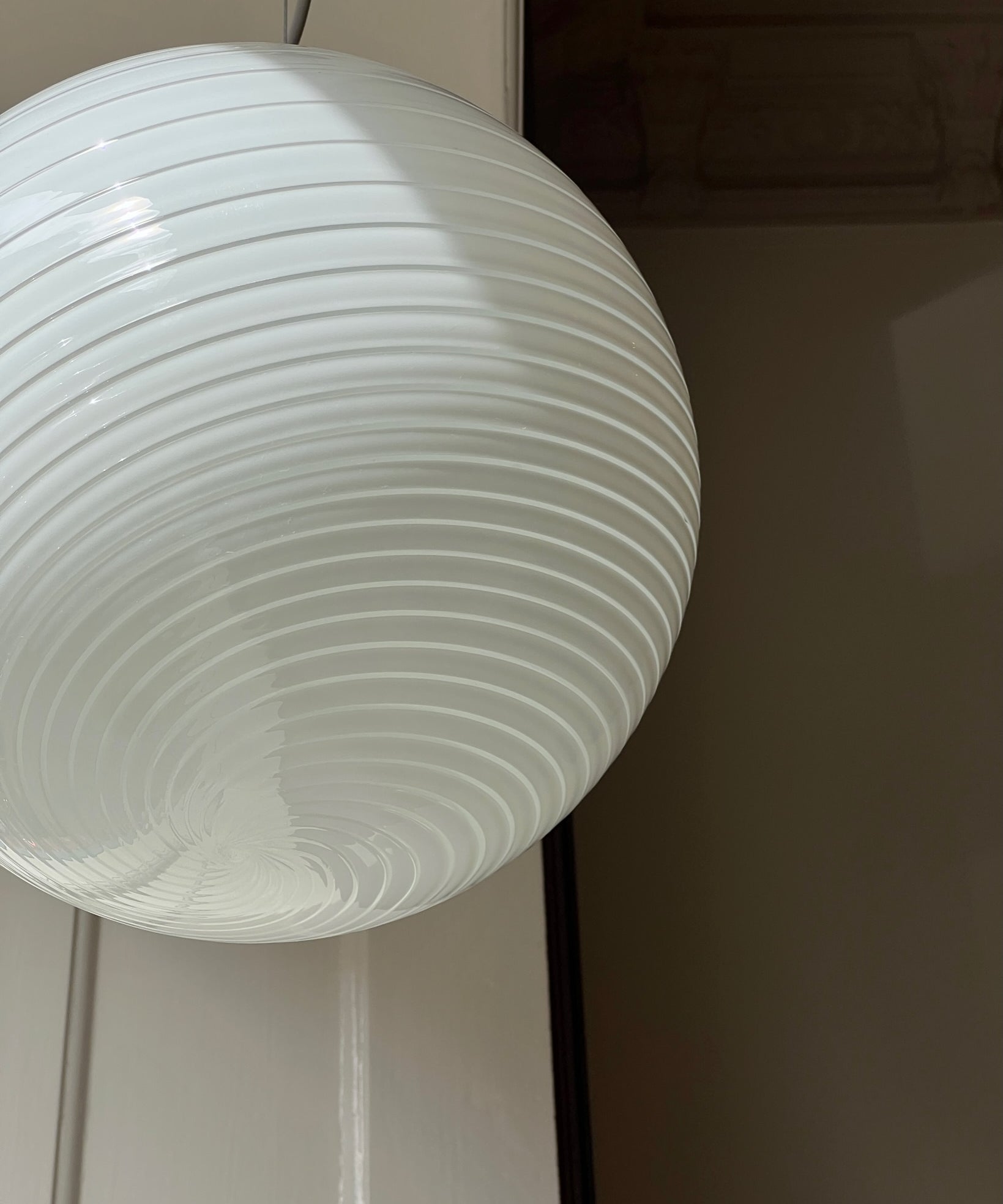 Vintage white swirl Murano ceiling lamp (D30)