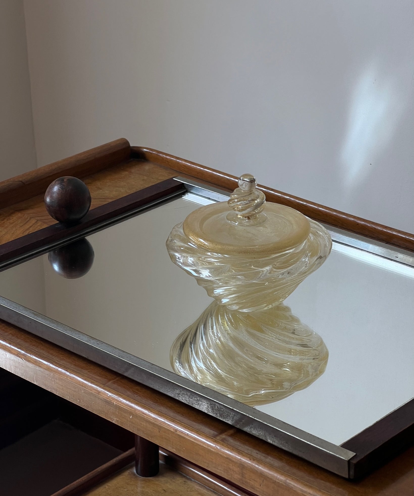 Vintage golden Murano bonbonniere