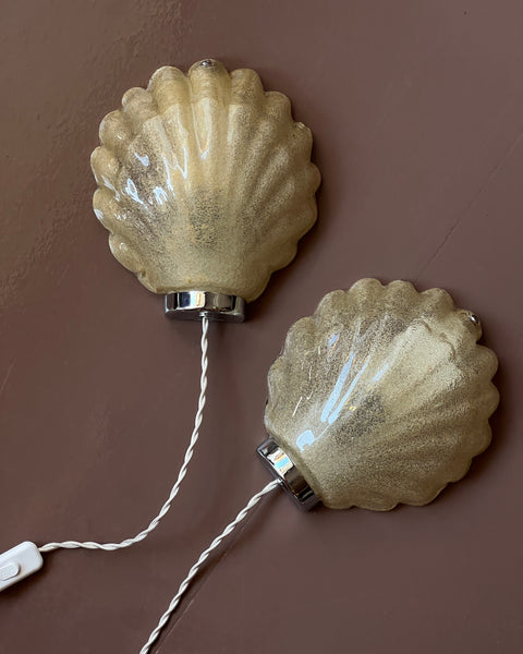 Vintage light yellow Murano shell wall lamps (2 available)