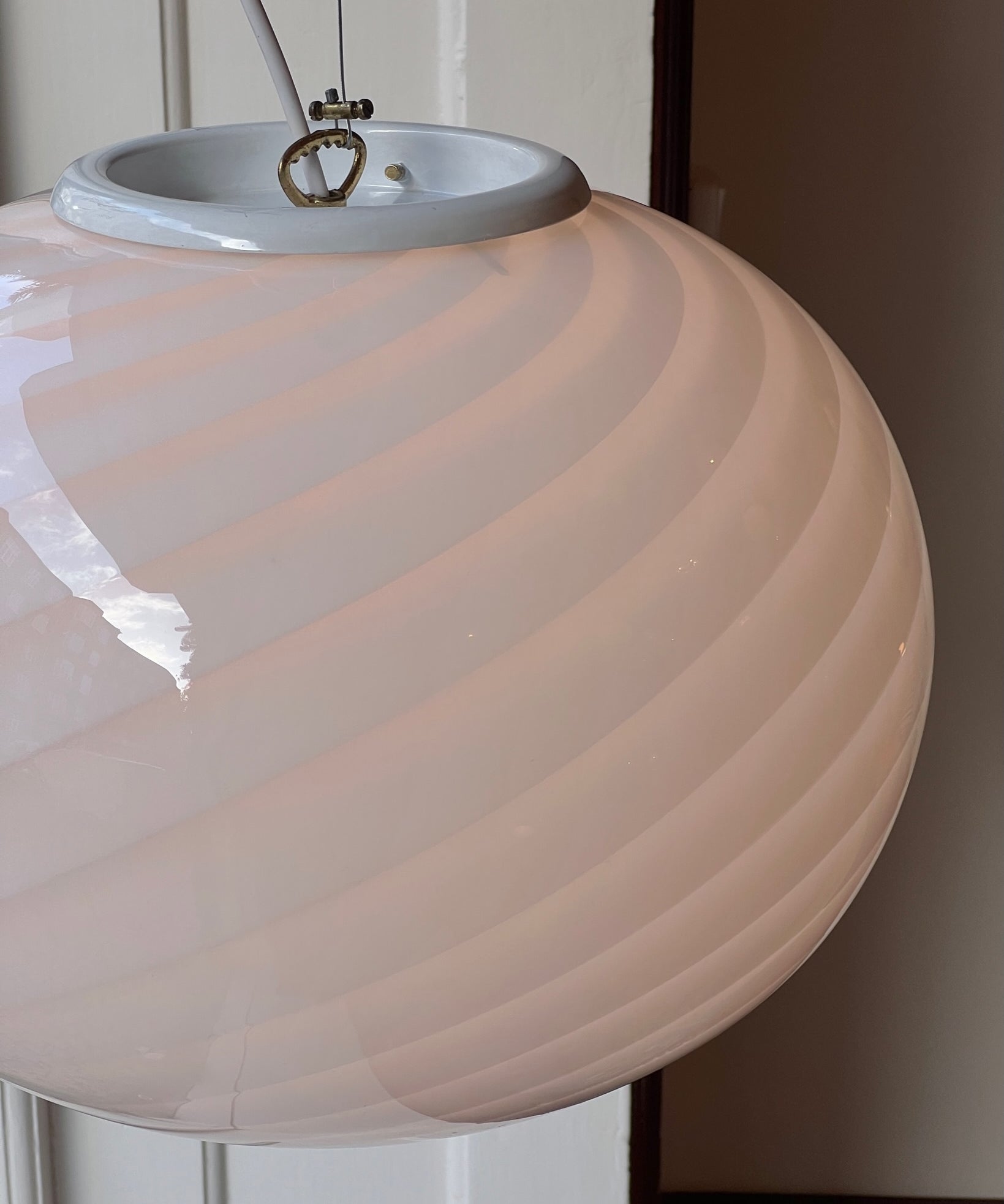 Vintage Murano oval white swirl ceiling lamp (D45)
