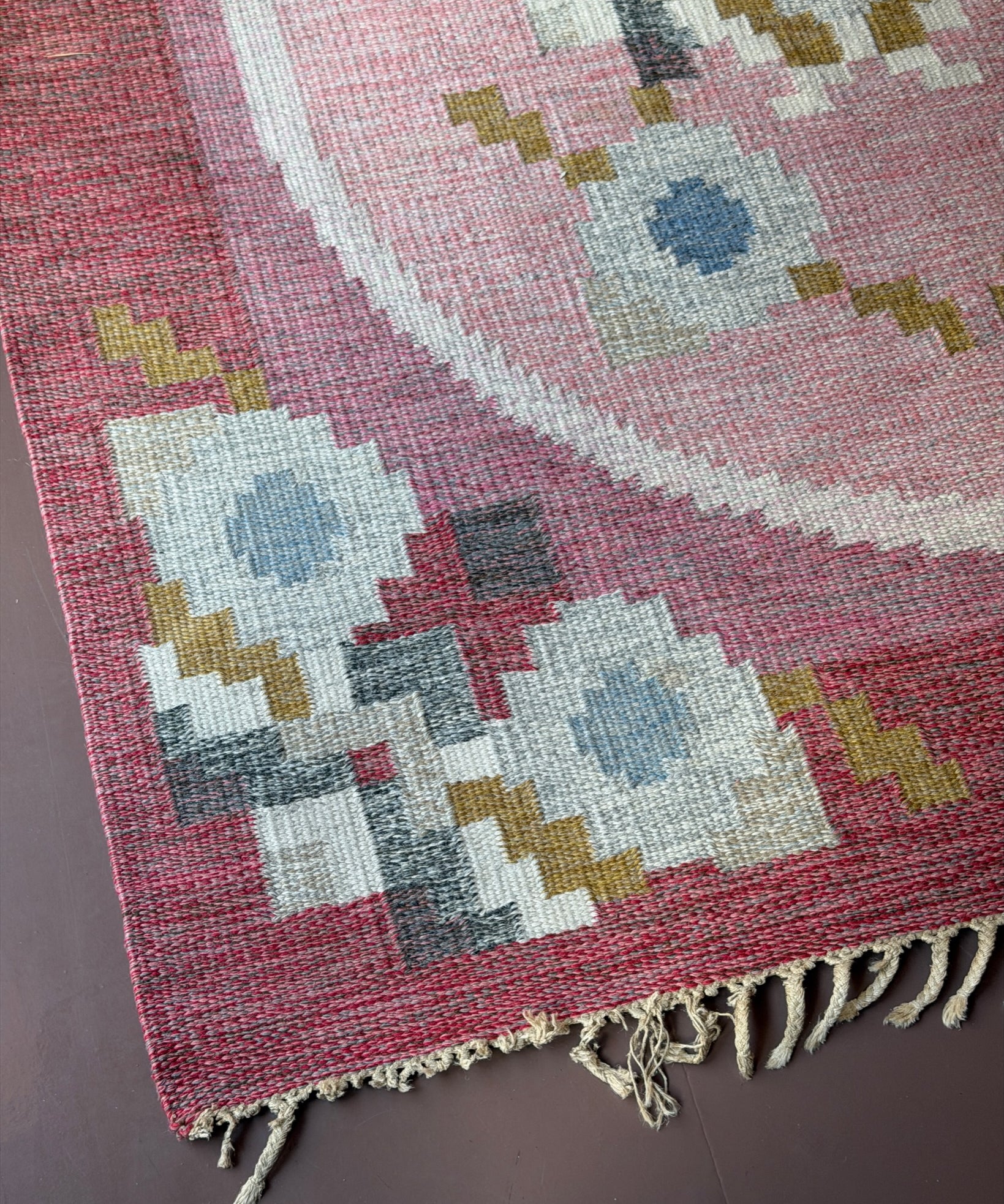 Vintage flat weave rug by Ingegerd Silow (IS)