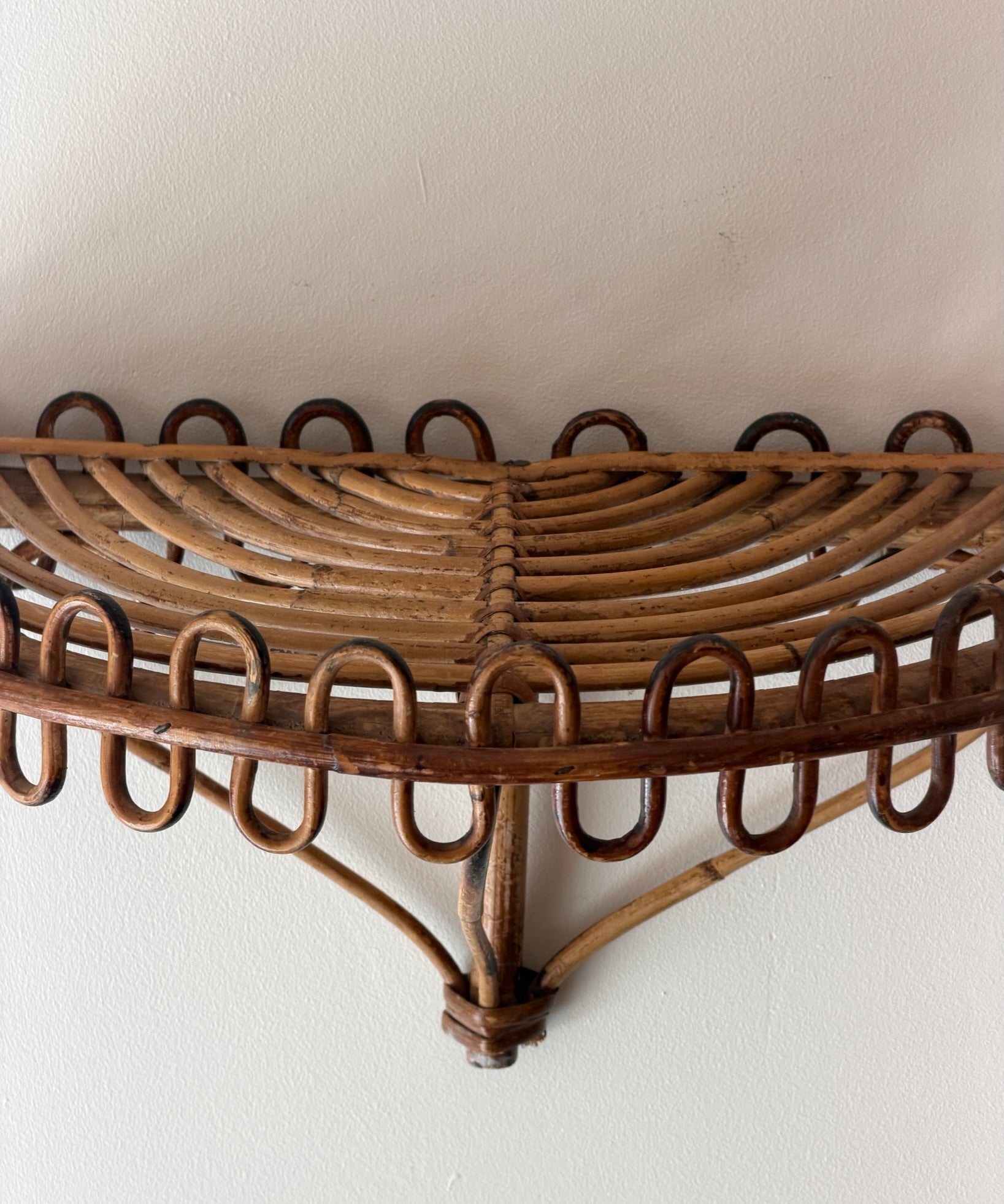 Vintage rattan wall-mounted console/shelf