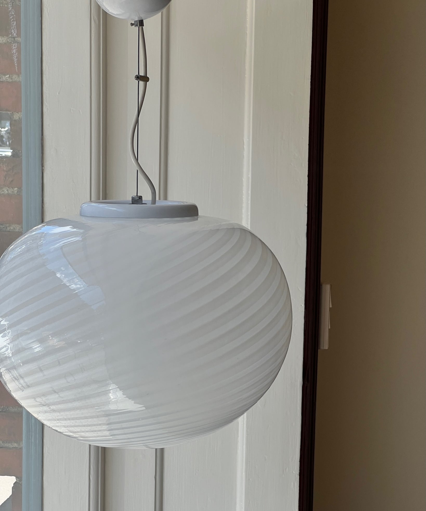 Vintage Murano oval white swirl ceiling lamp (D40)