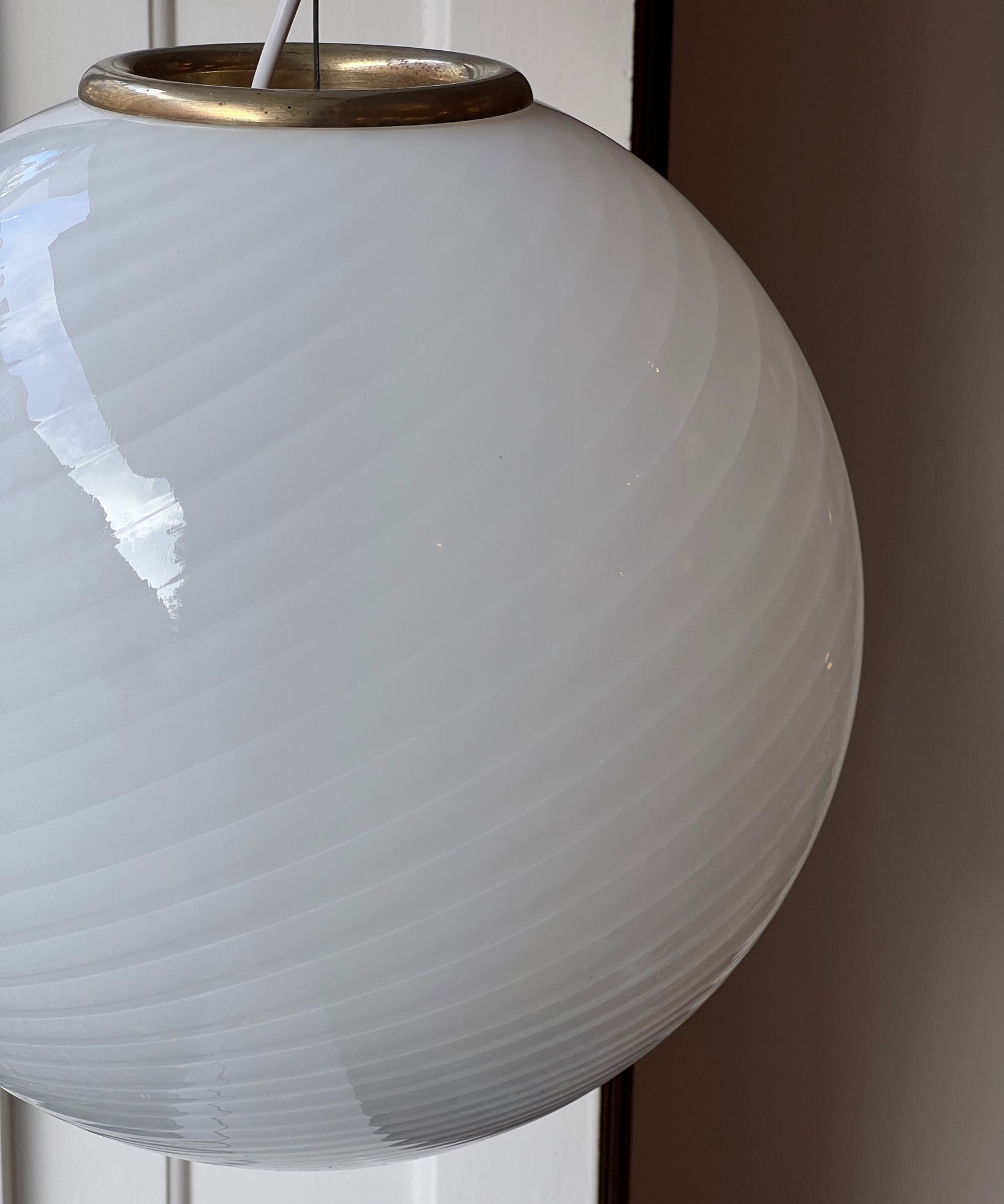 Vintage Murano white swirl ceiling lamp (D50)