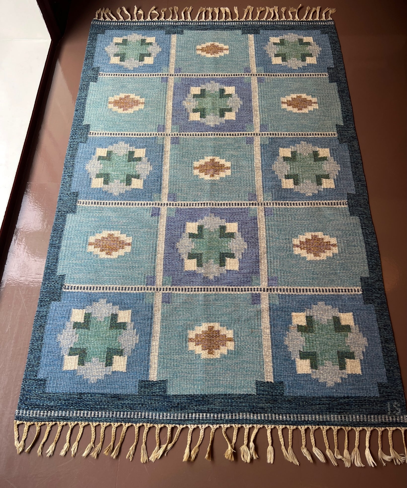 Vintage flat weave rug by Ingegerd Silow (IS)