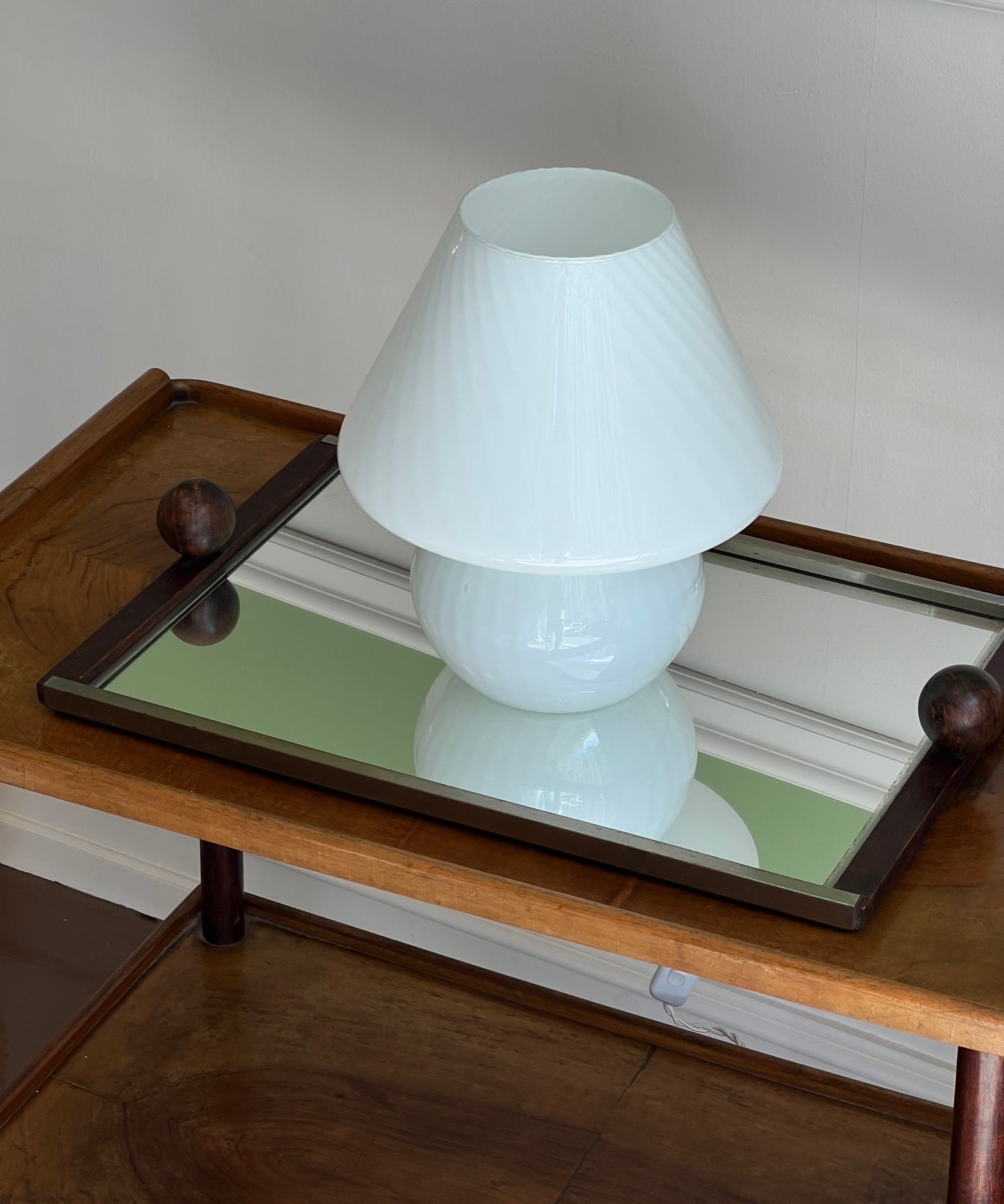 Vintage white swirl Murano mushroom table lamp