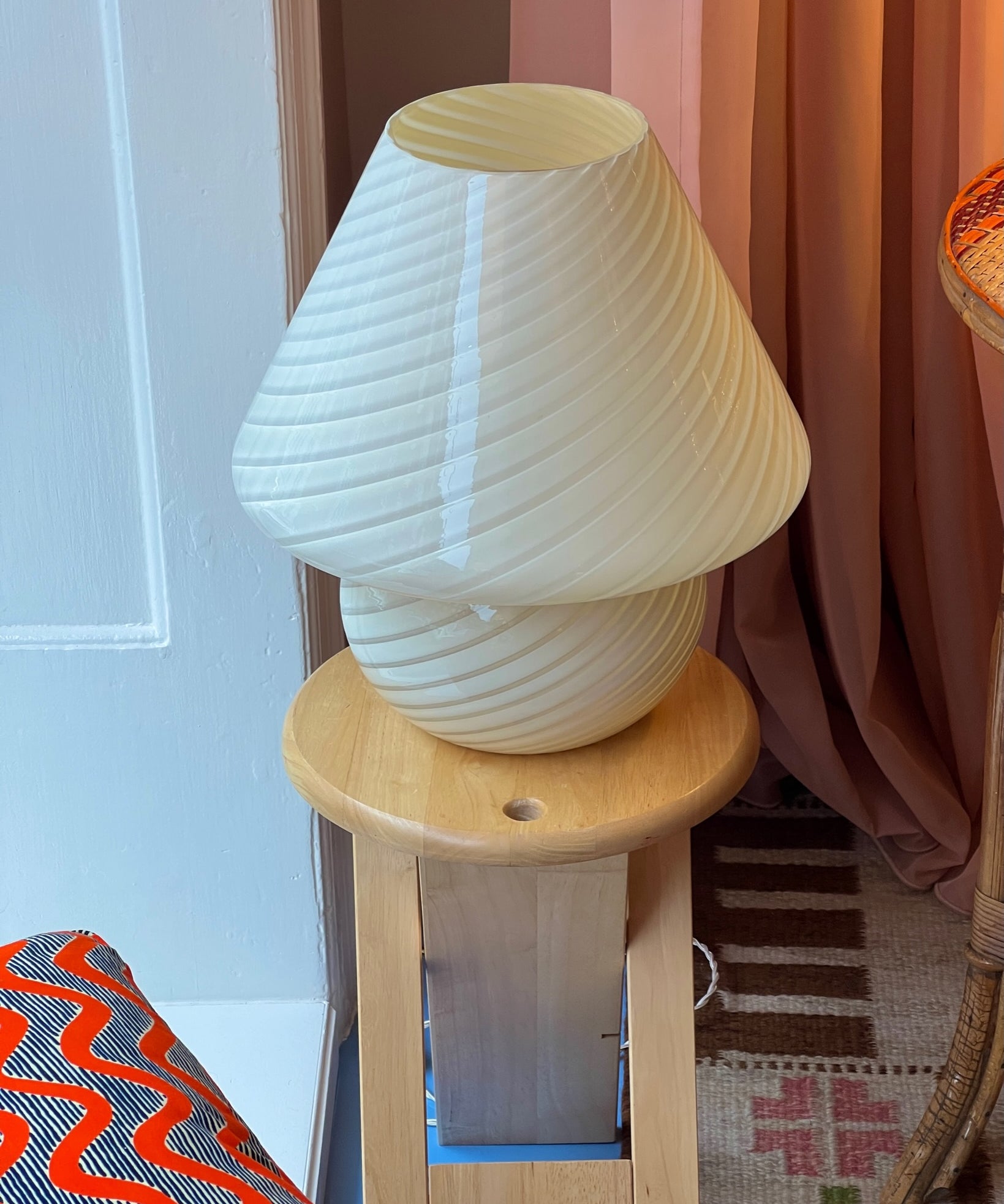 Vintage light yellow Murano mushroom table lamp - Large
