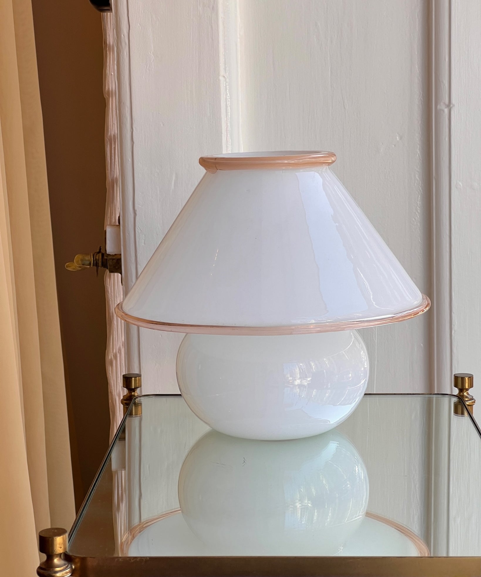 Vintage peach/white Murano mushroom table lamp