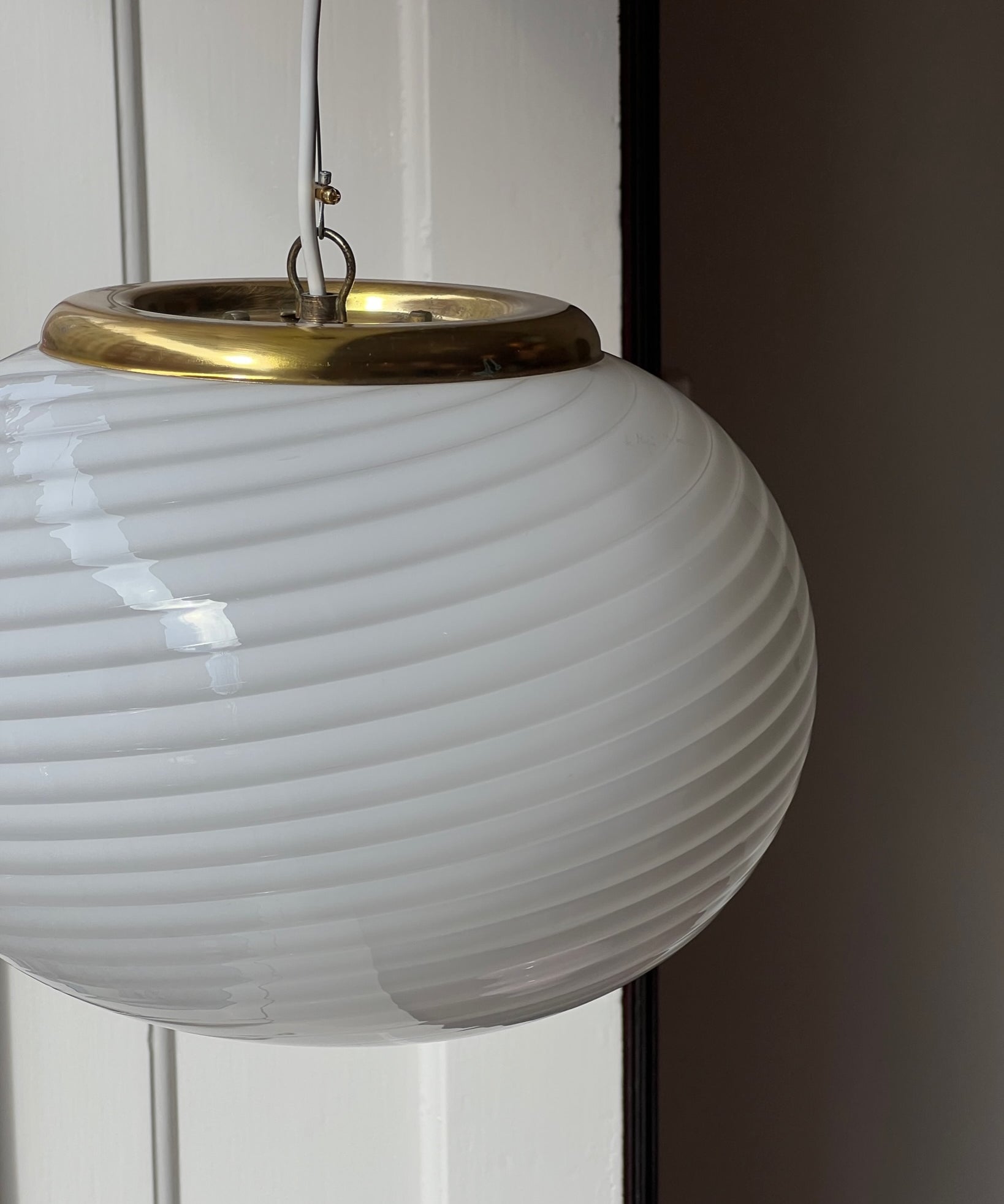 Vintage Murano oval white swirl ceiling lamp (D32)