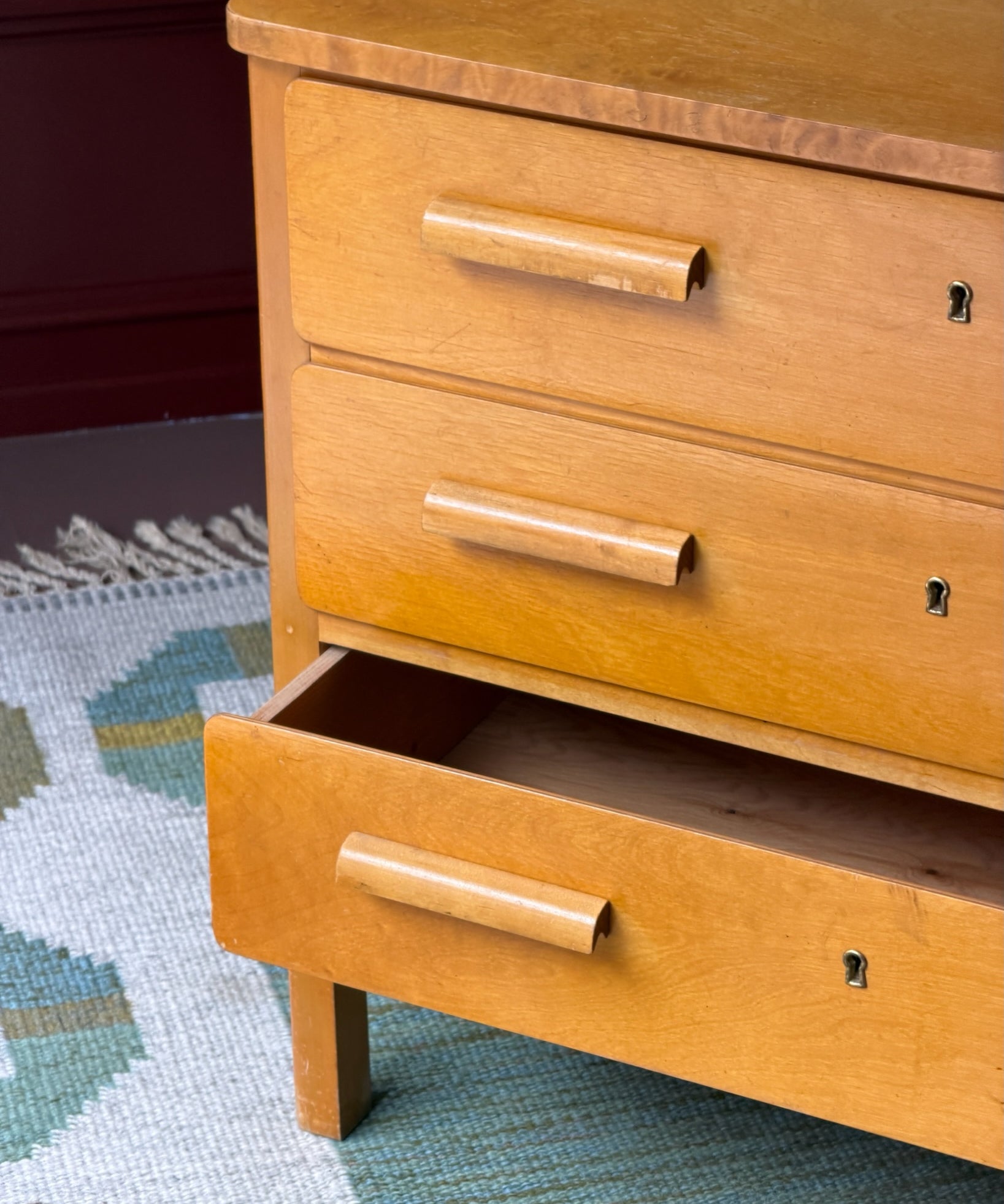 Vintage wooden chest of drawers