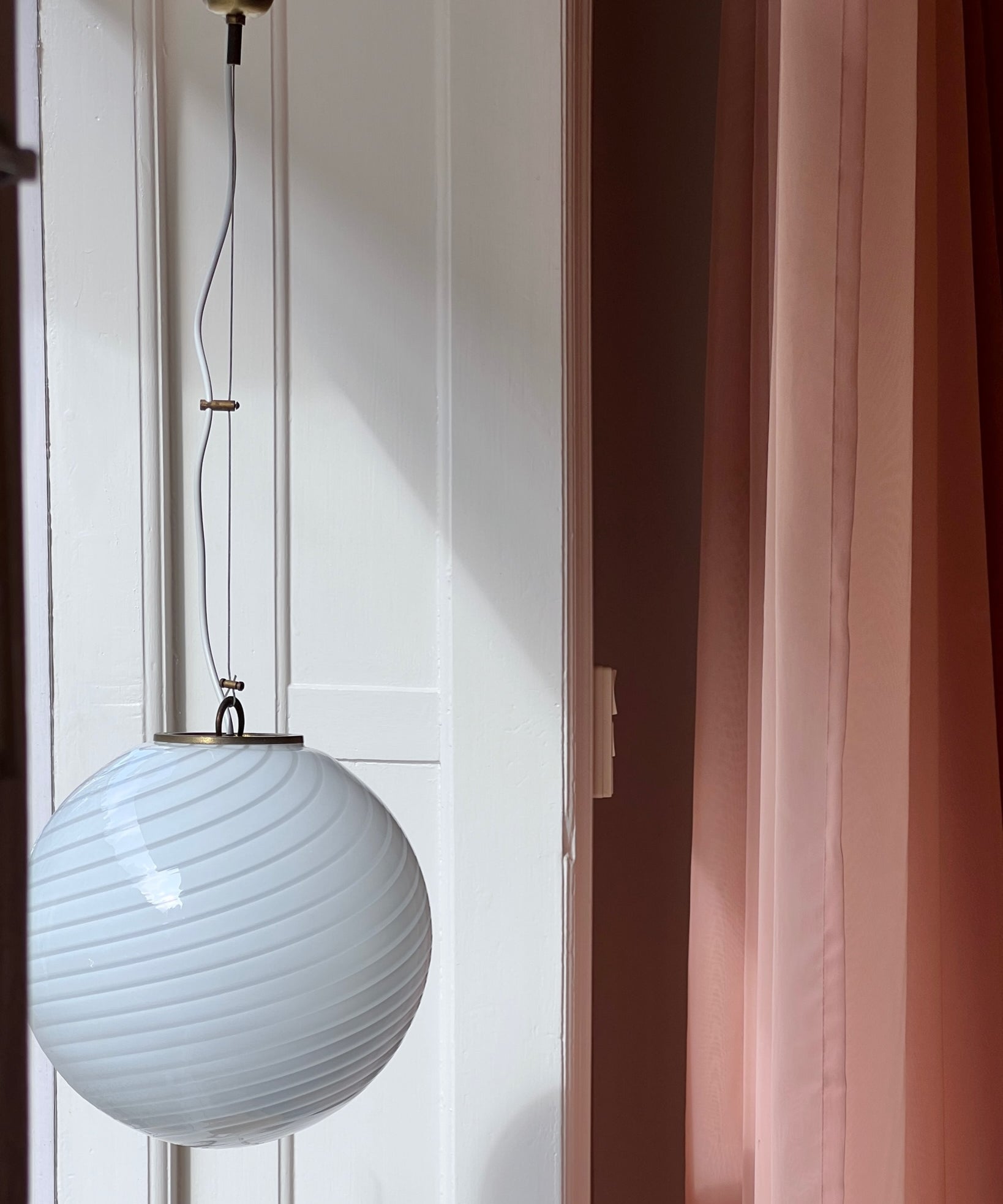 Vintage Murano white swirl ceiling lamp (D30)