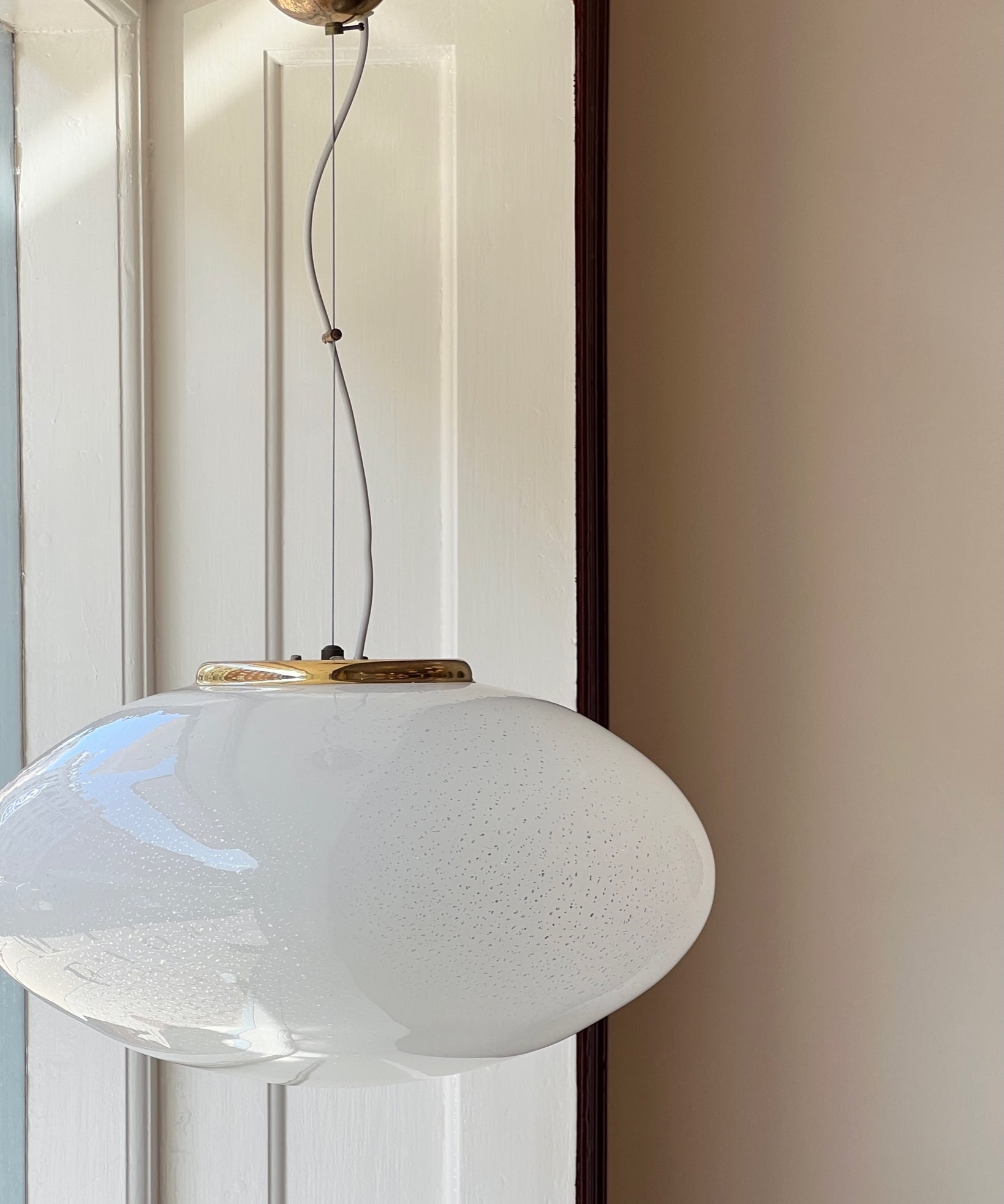 Vintage oval white / silver shimmer Murano ceiling lamp (D50)