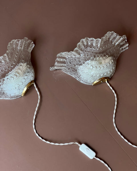 Vintage clear Murano shell wall lamp (2 available)
