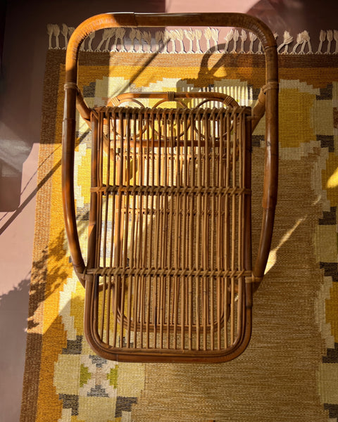 Vintage rattan trolley/table with wheels
