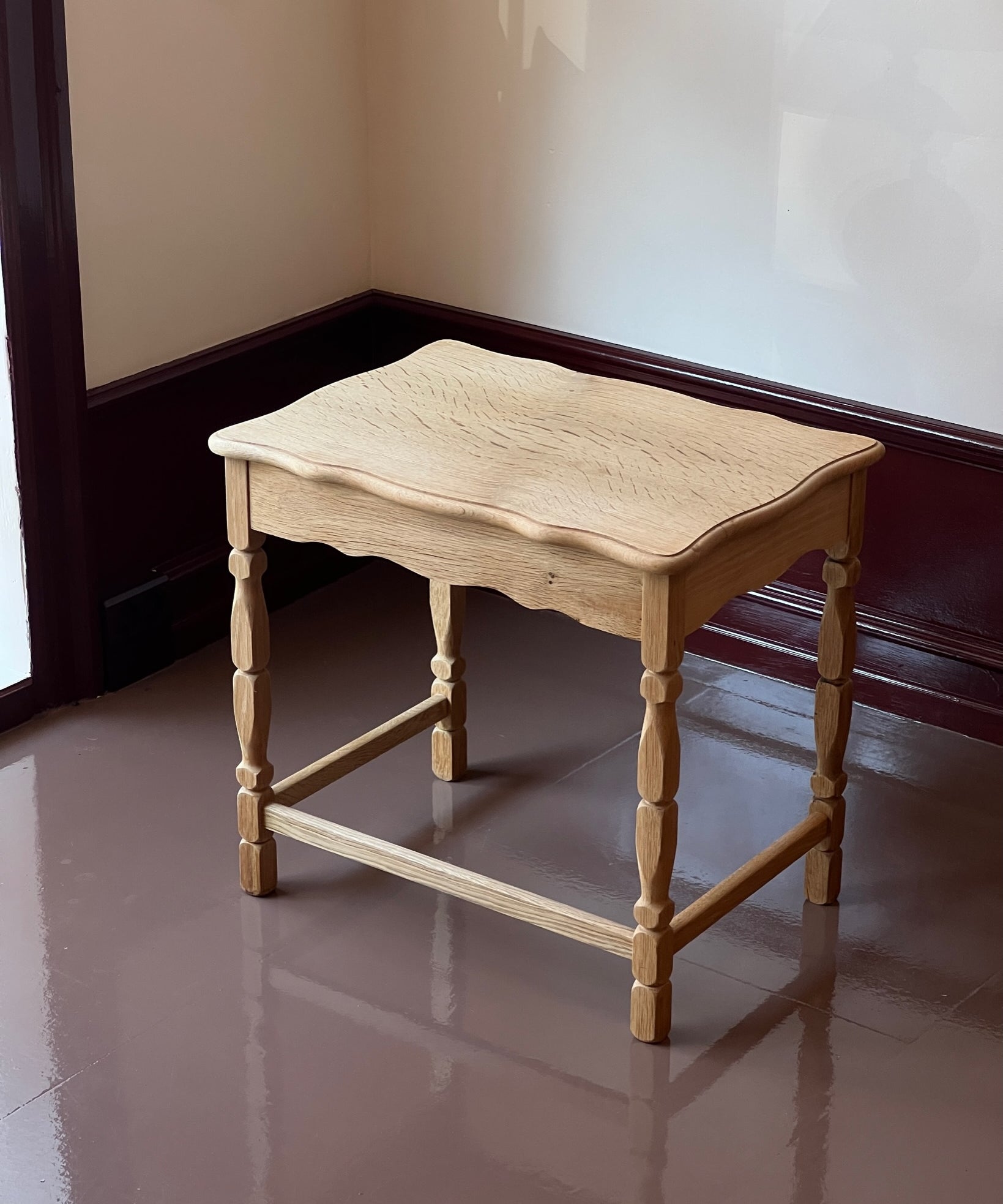 Vintage wooden side table (large)