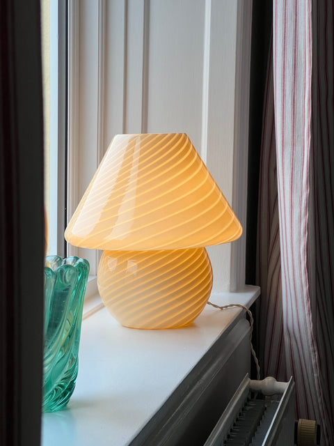 Large vintage yellow swirl Murano mushroom table lamp