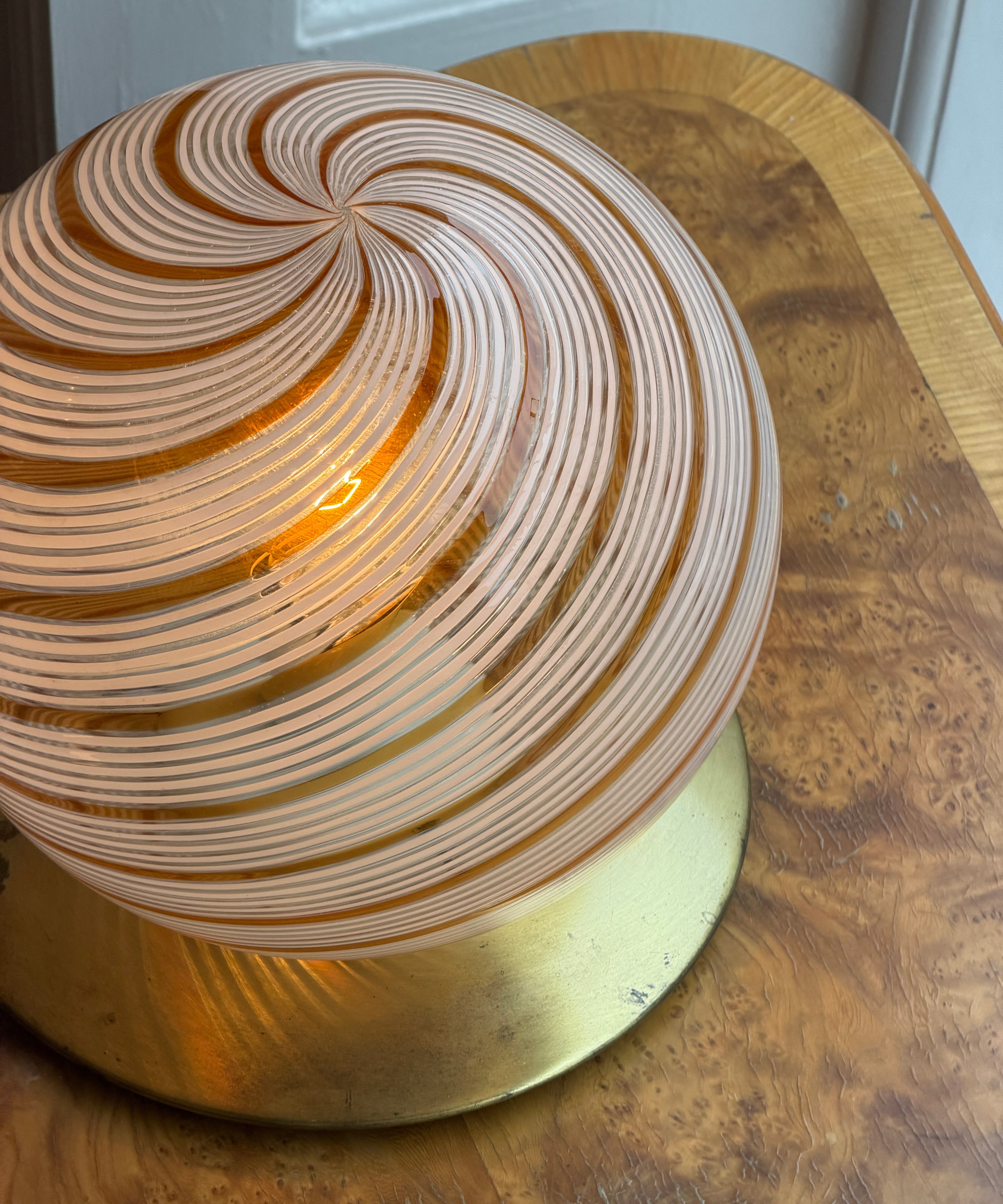 Vintage golden / white swirl Murano table lamp