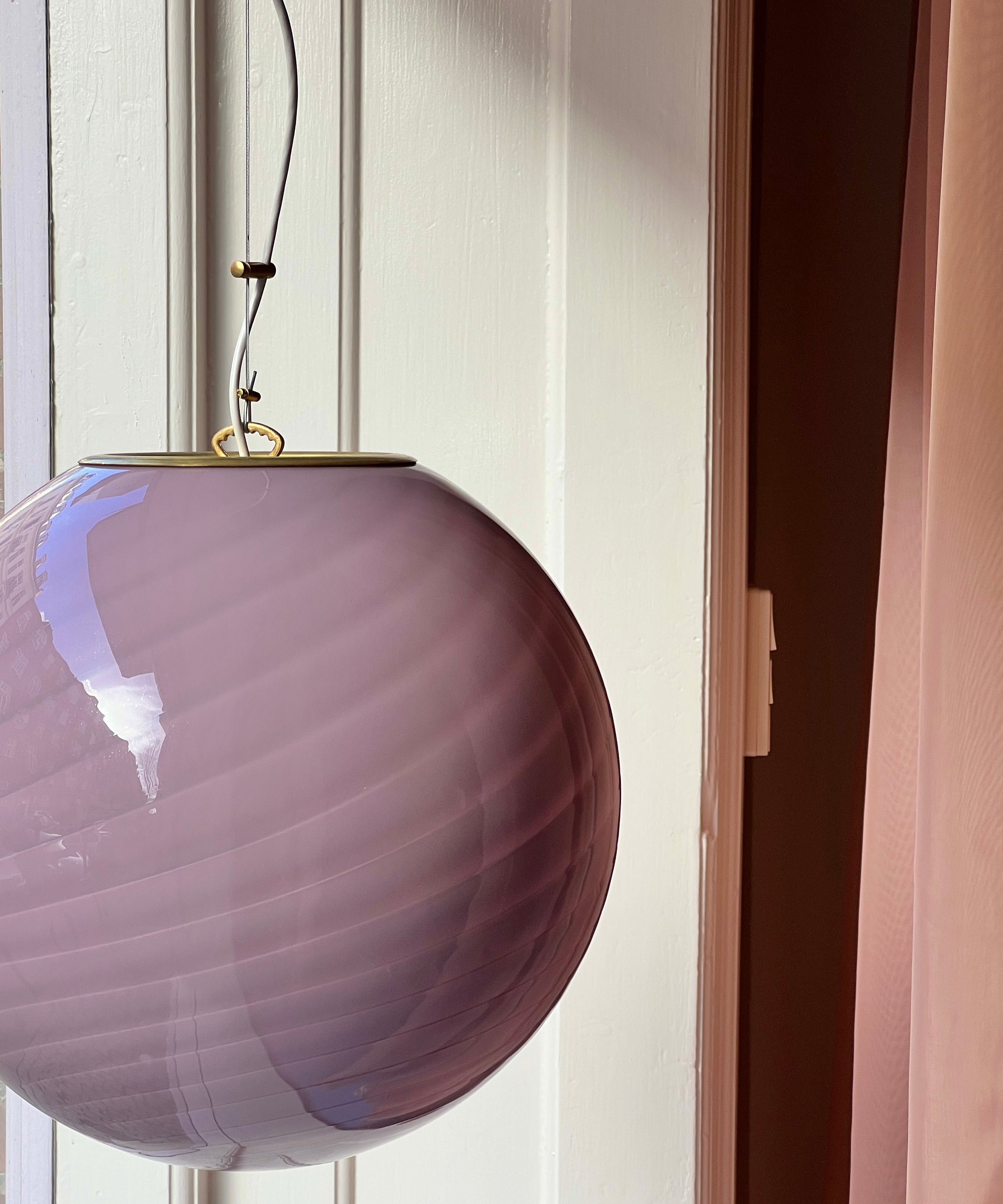 Candy ceiling lamp - Plum swirl (D40) (Available upon request)
