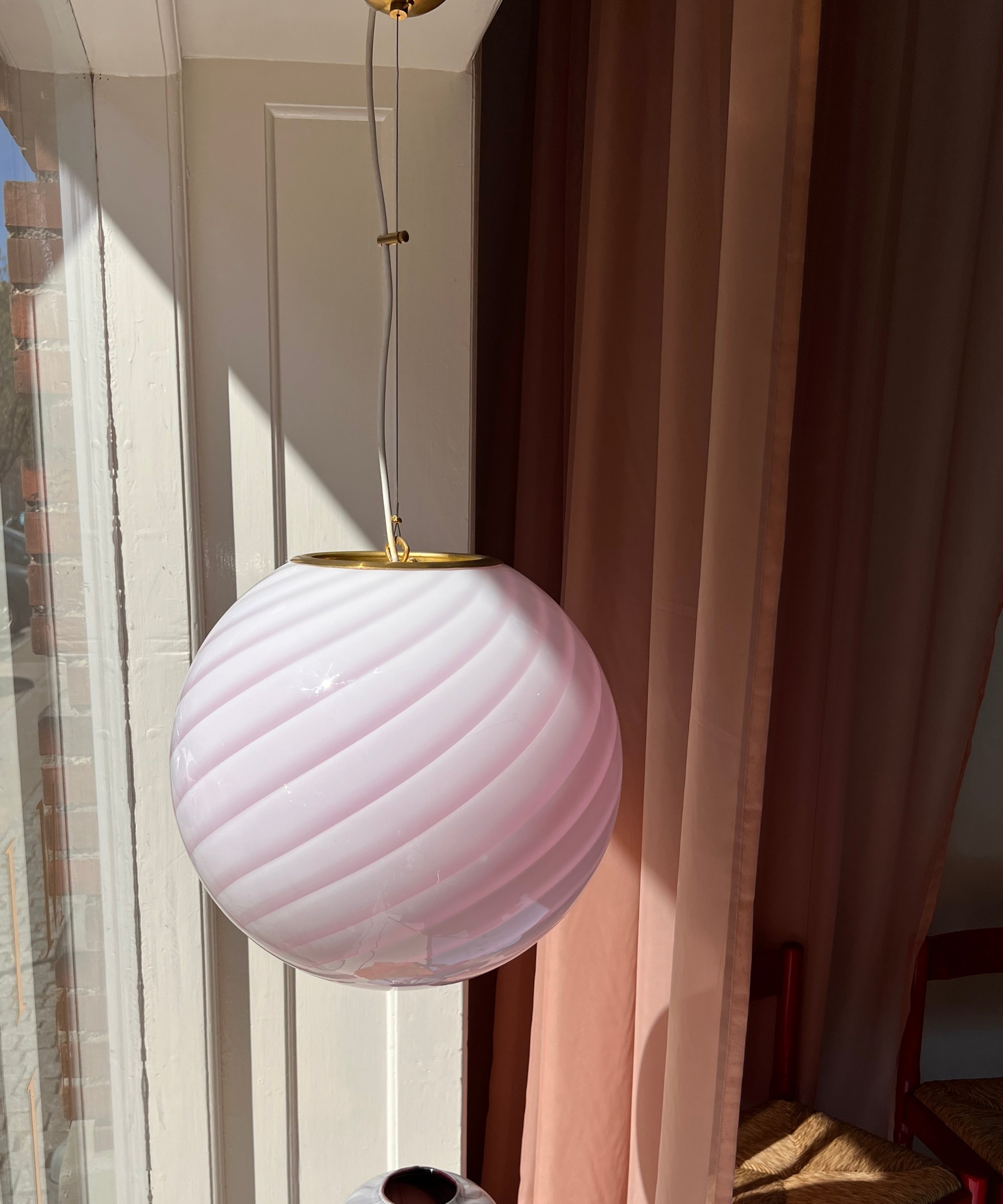 Candy ceiling lamp - Light pink swirl (D40)
