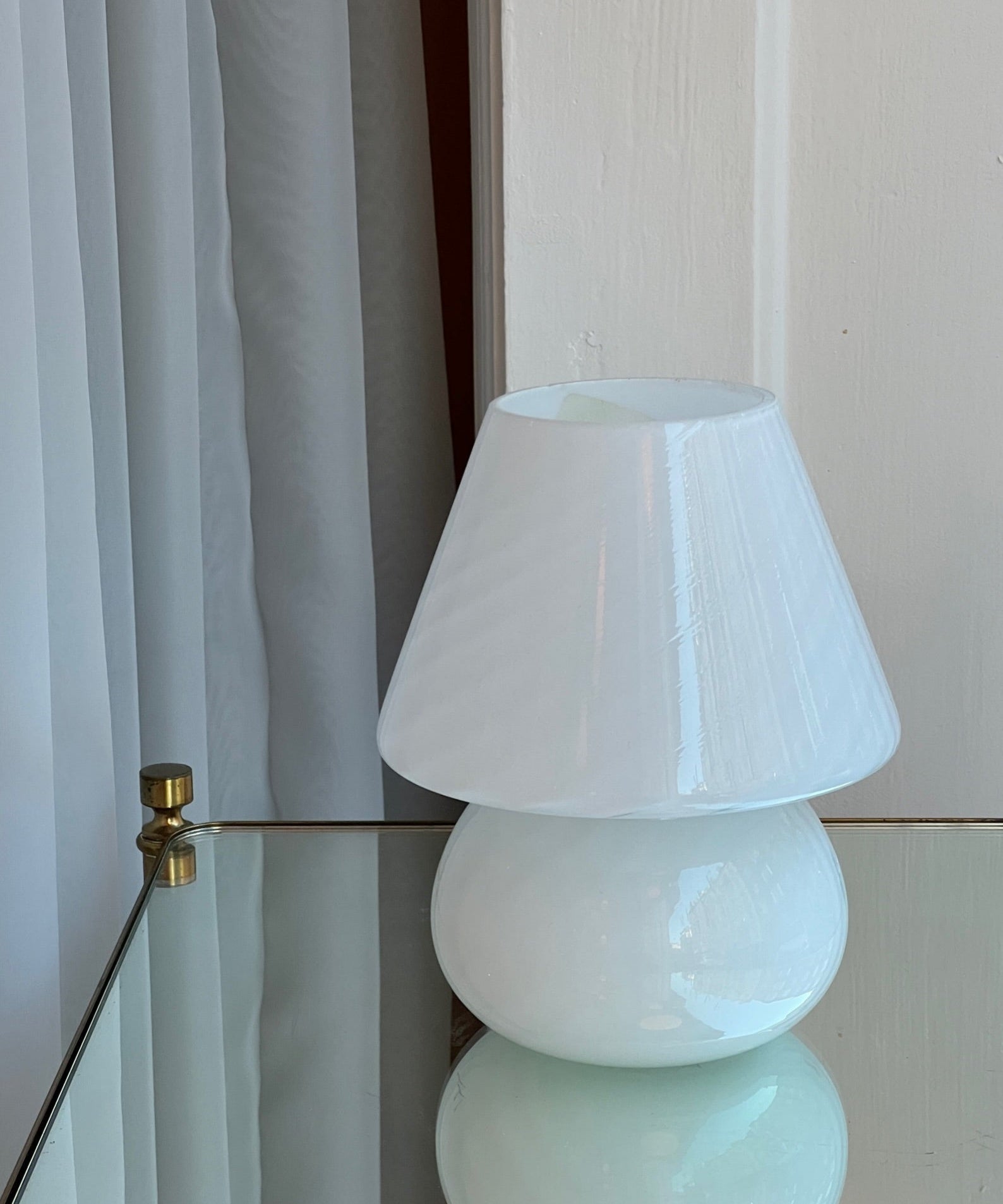 Vintage white Murano mushroom table lamp - small