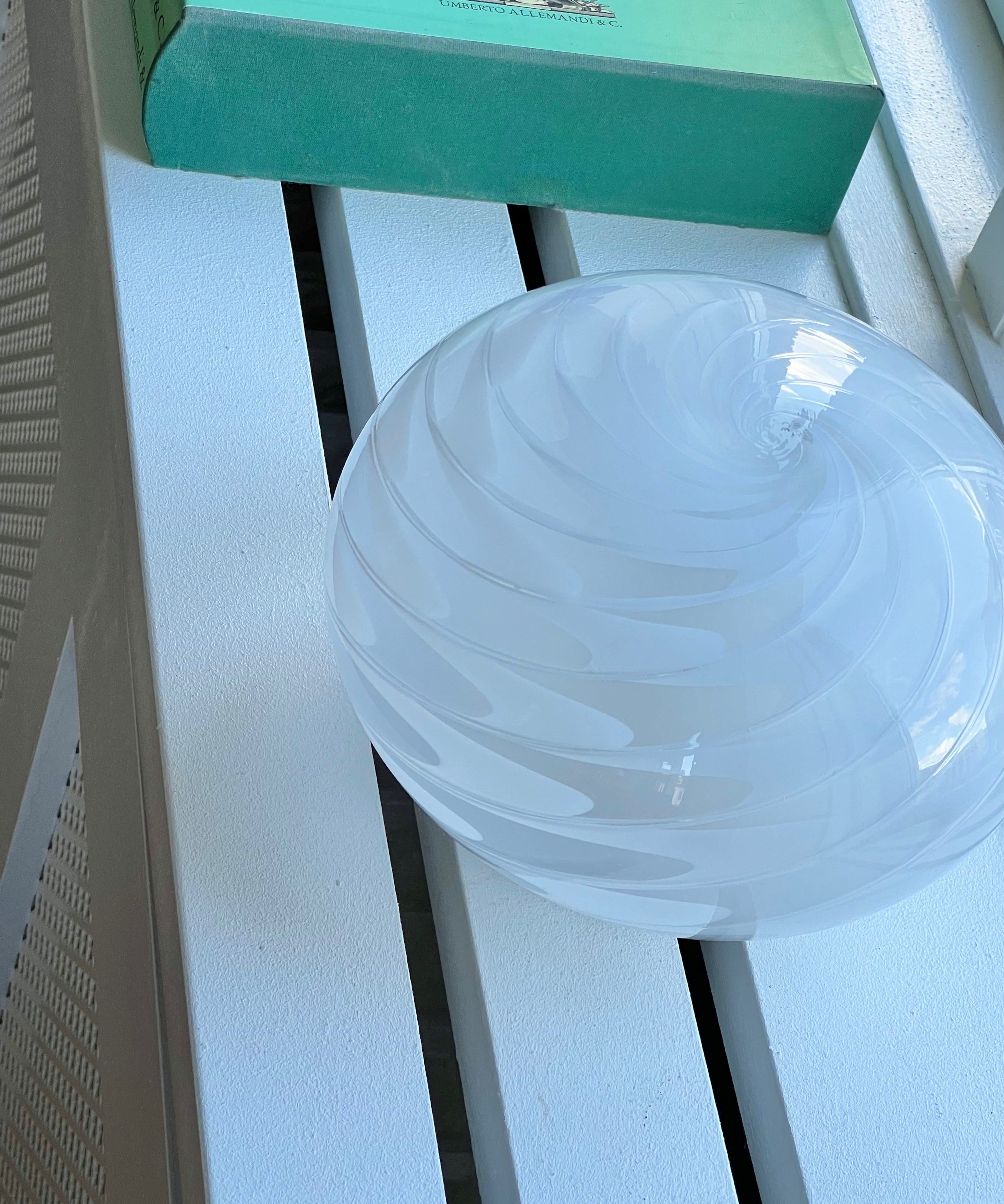 Vintage white pattern Murano table lamp