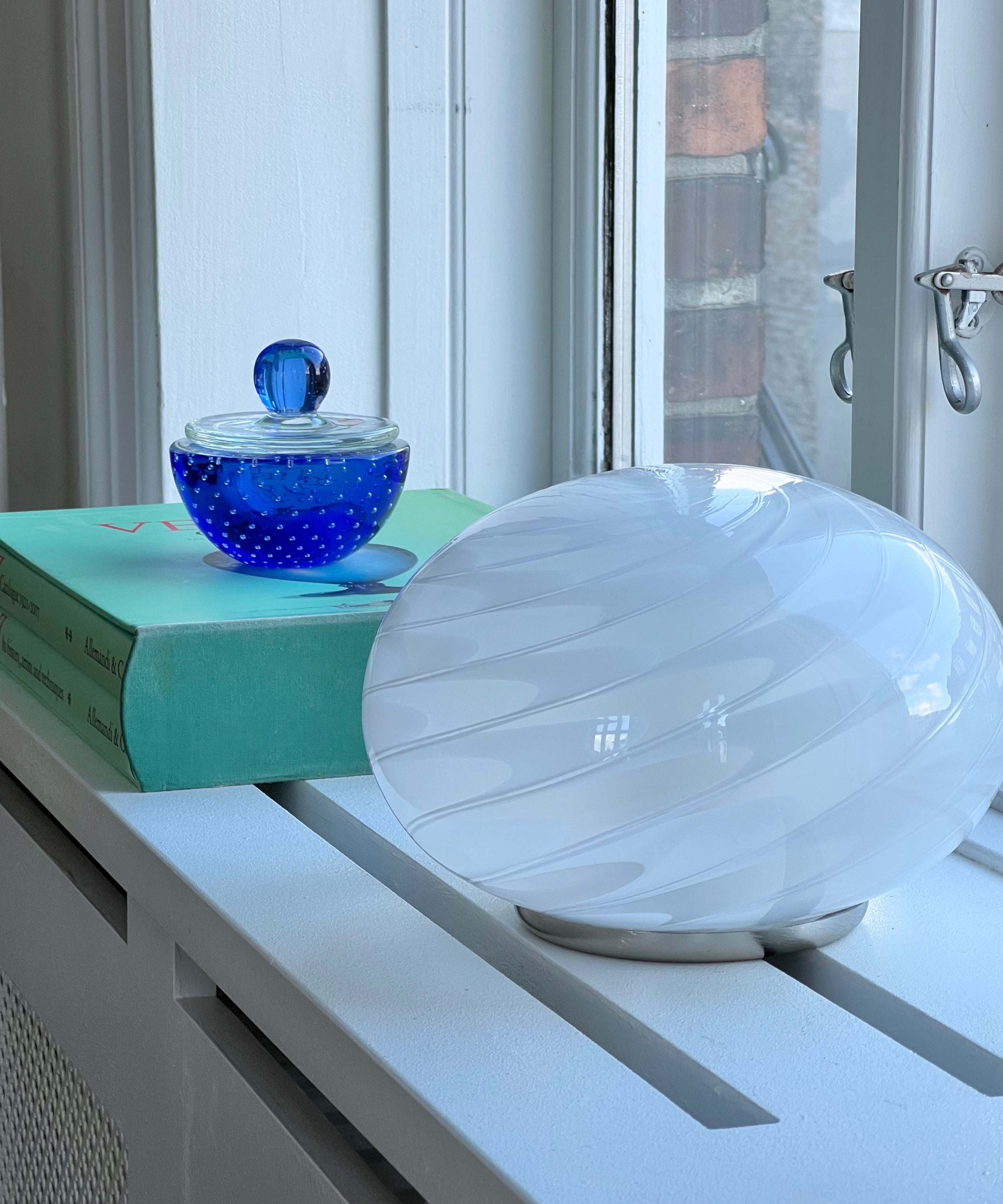 Vintage white pattern Murano table lamp