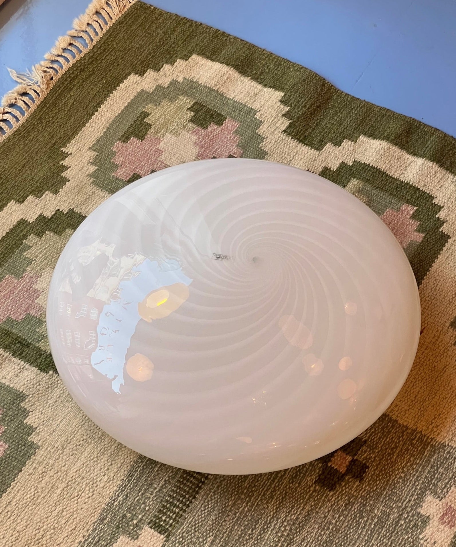 Large vintage Murano white swirl ceiling/wall lamp (D50)