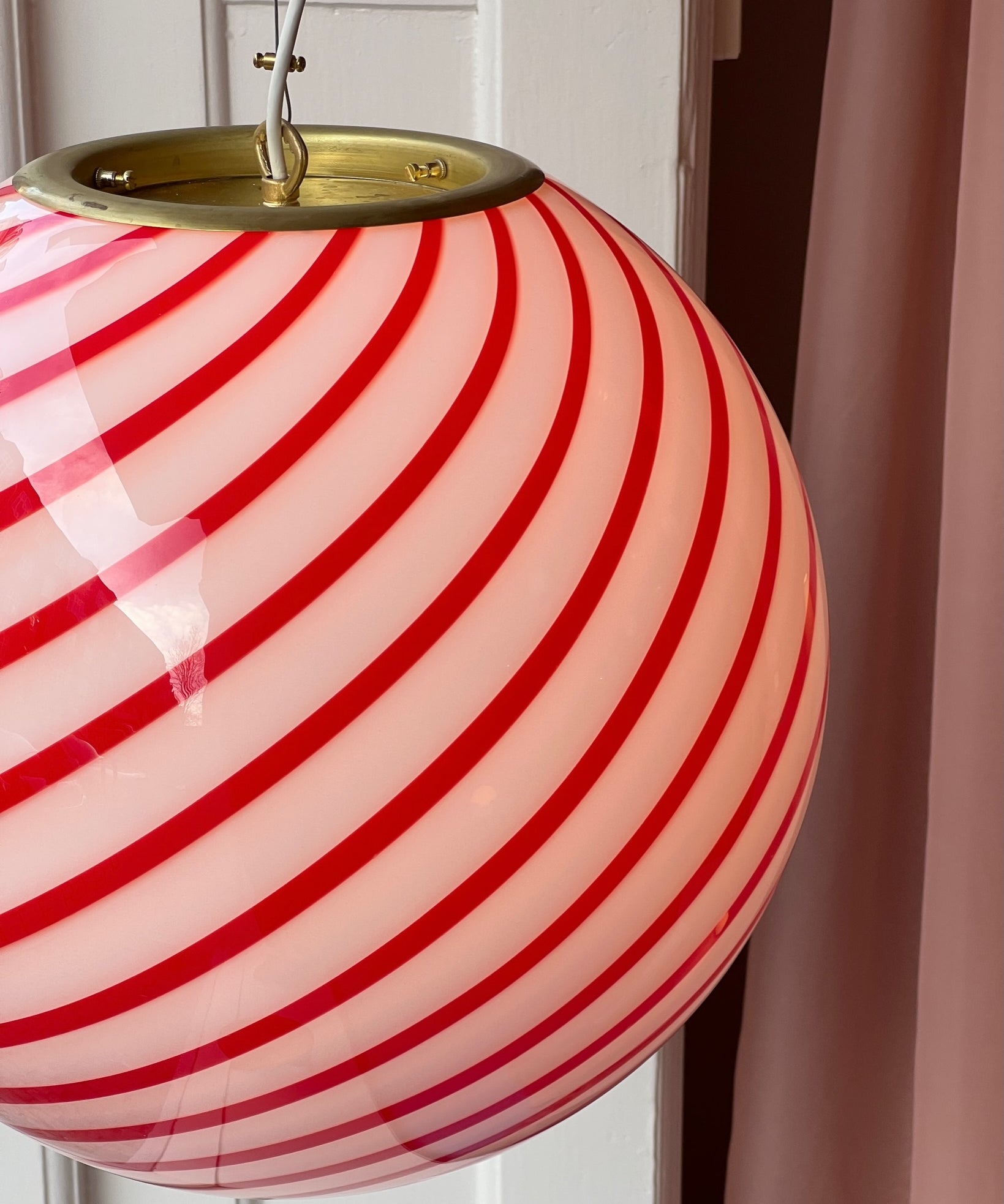 Candy ceiling lamp - Red swirl (D40)