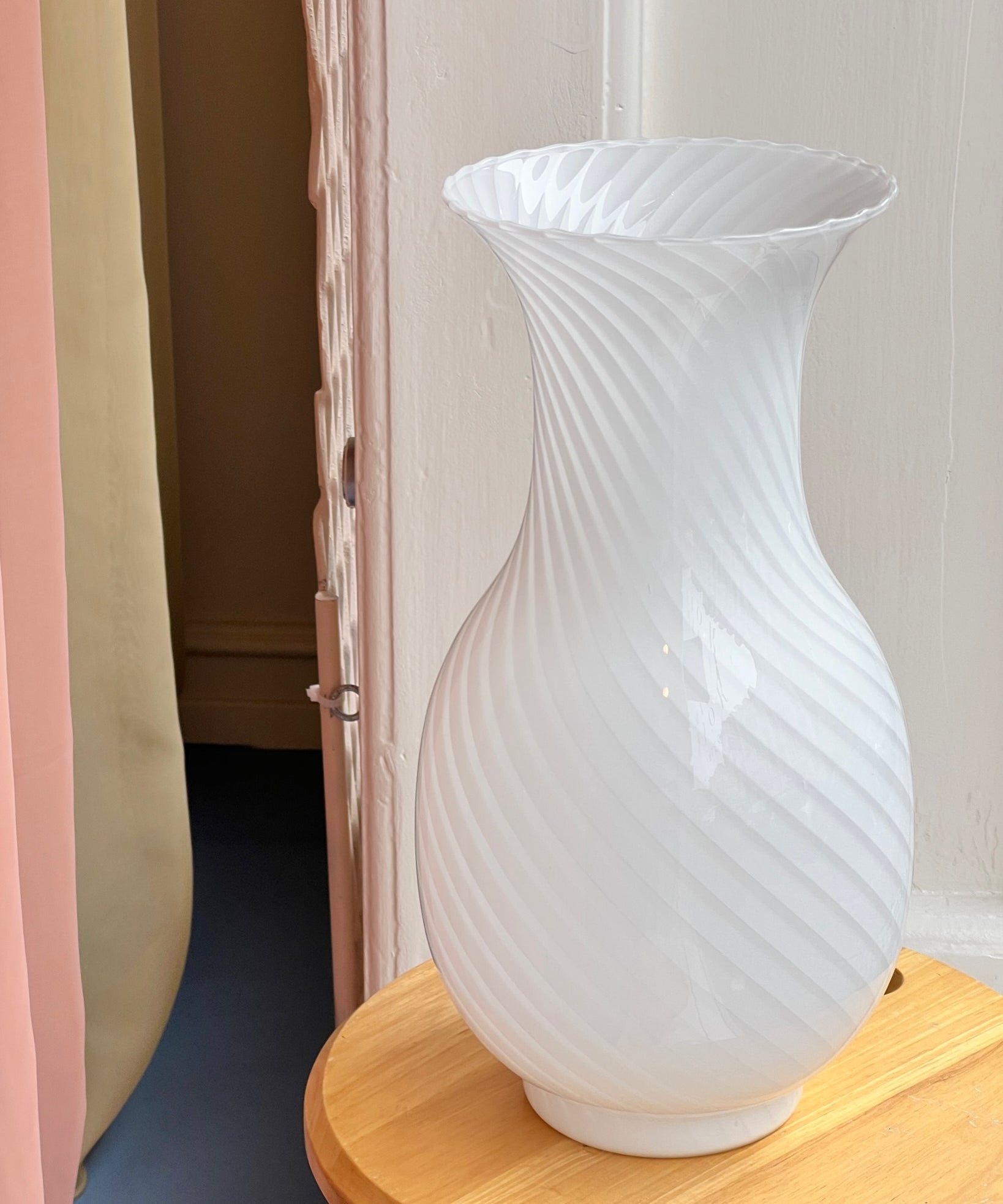 Large vintage white swirl Murano vase