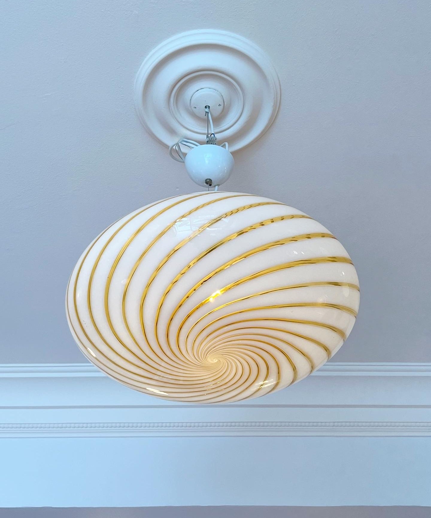 Large Vintage Murano golden/white spiral ceiling lamp