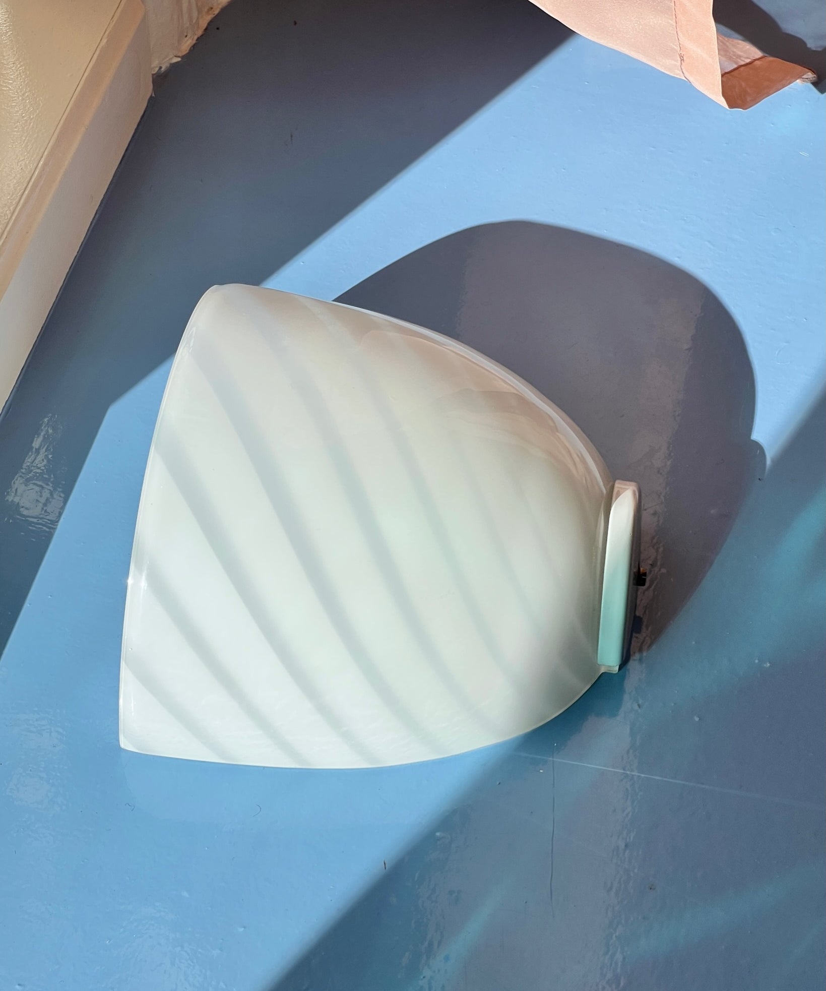 Vintage white swirl Murano wall lamp