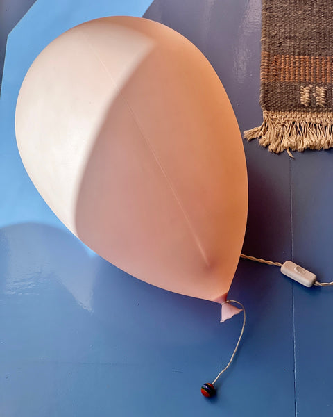 Vintage pink balloon wall lamp by Yves Christin for Bilumen (large)