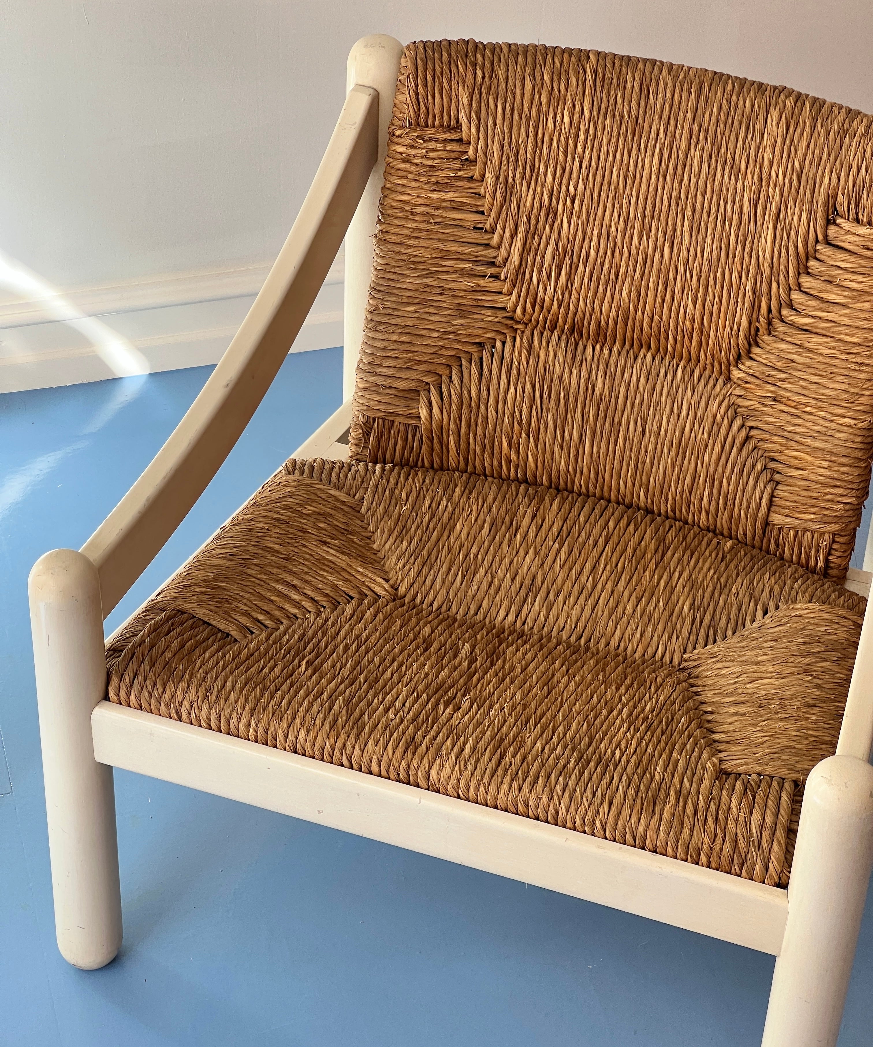 Carimate lounge chair by Vico Magistretti