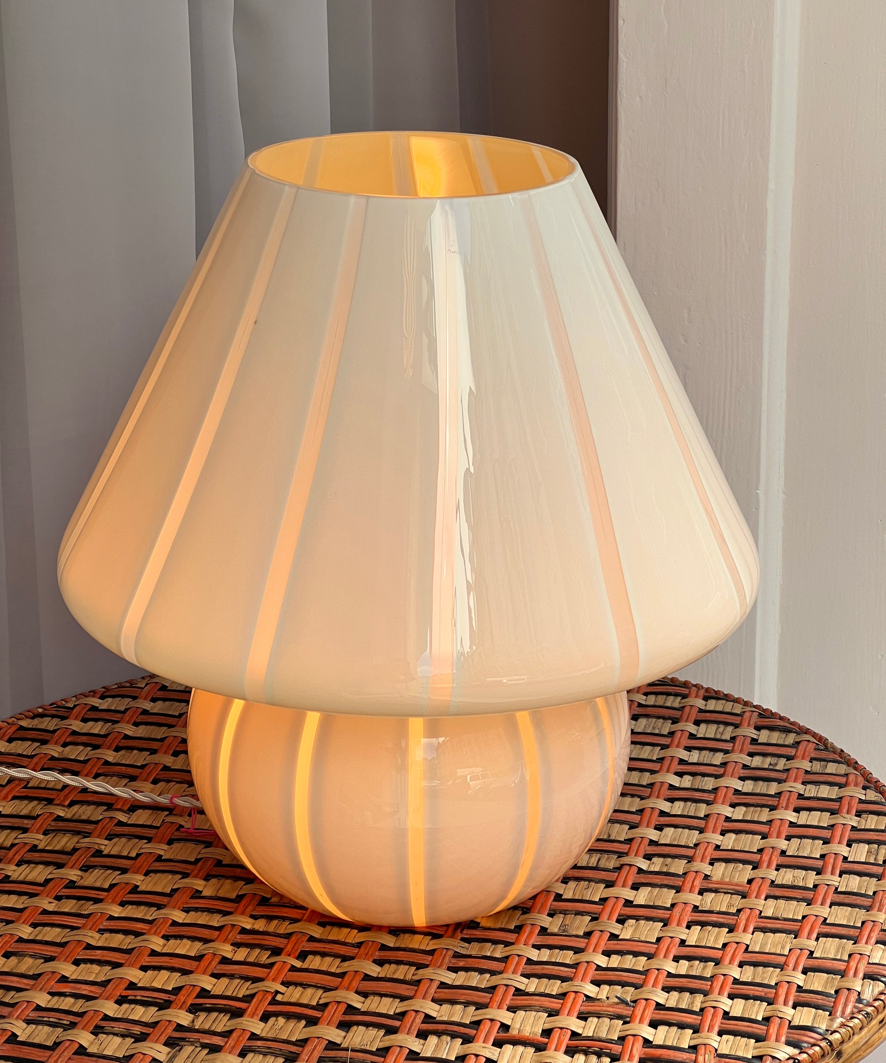 Vintage light yellow vertical striped Murano mushroom table lamp - Large