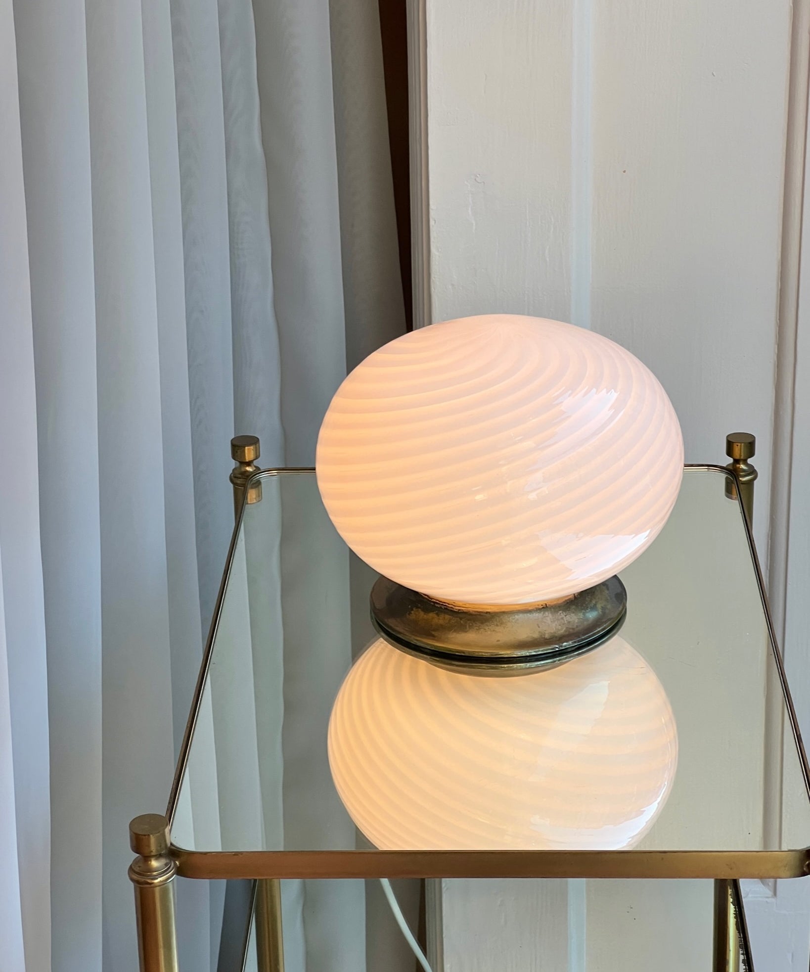 Vintage white swirl Murano table lamp