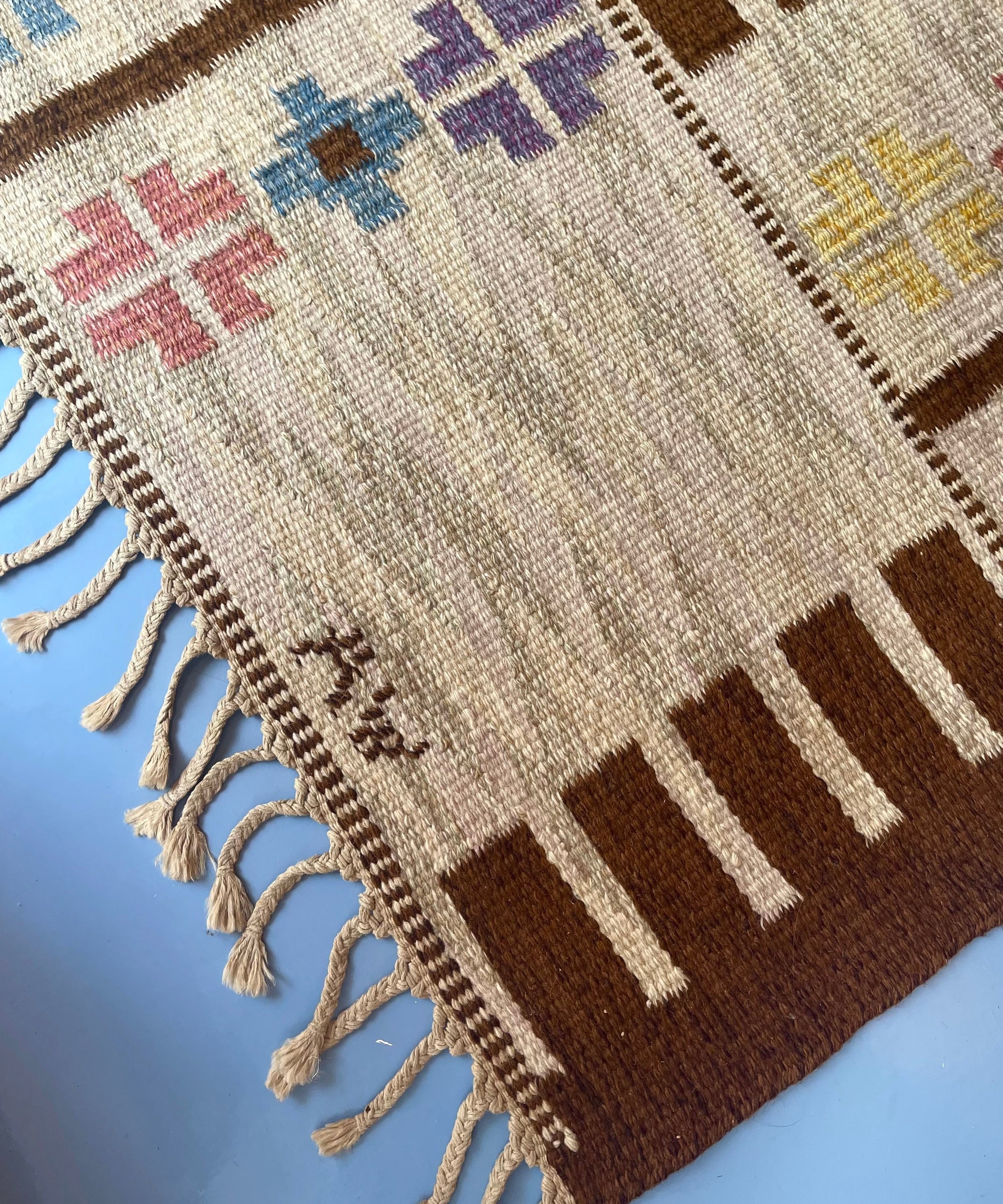 Vintage flat weave rug by Alice Wallebäck (AW)