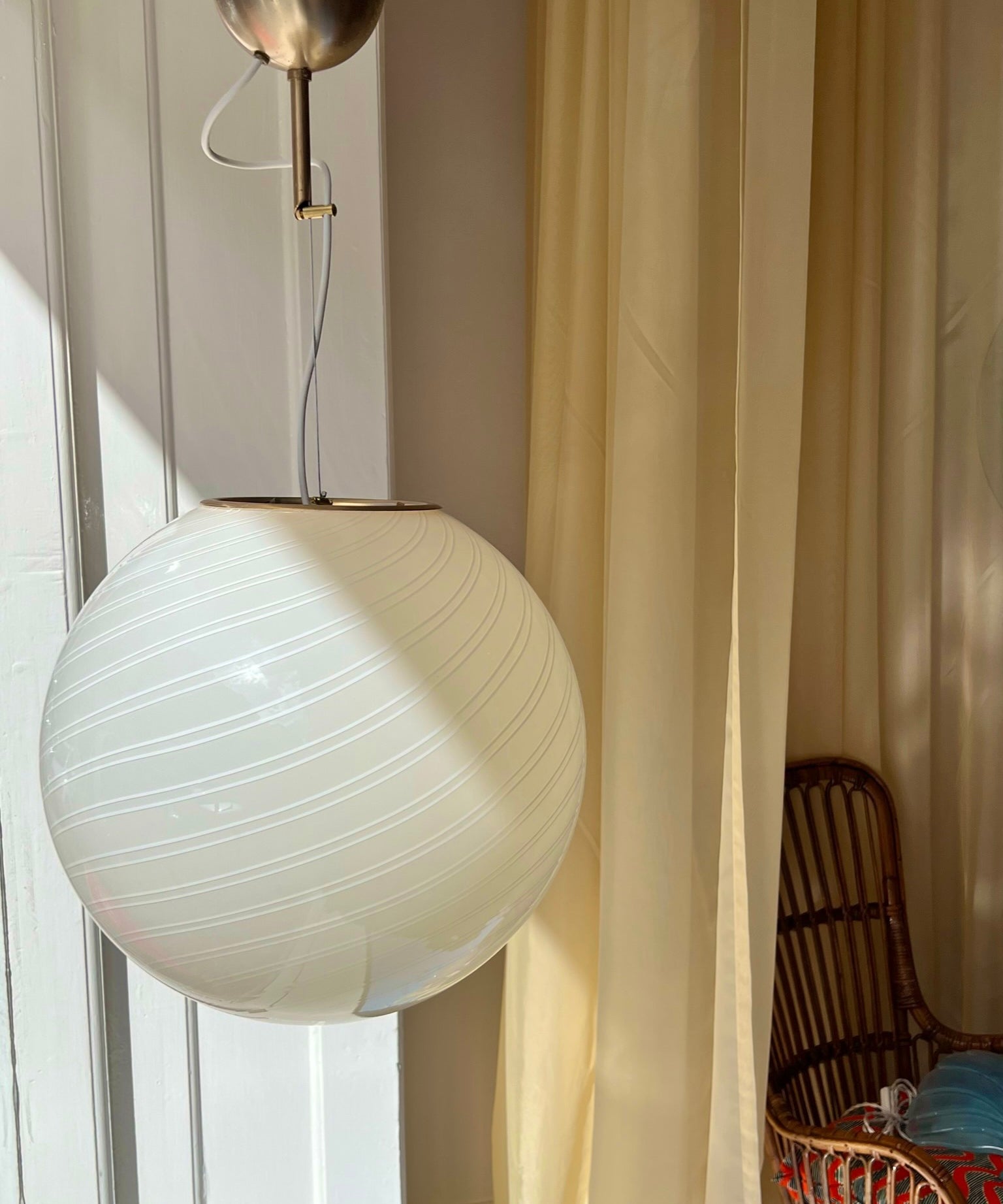 Vintage Murano cream/white ceiling lamp