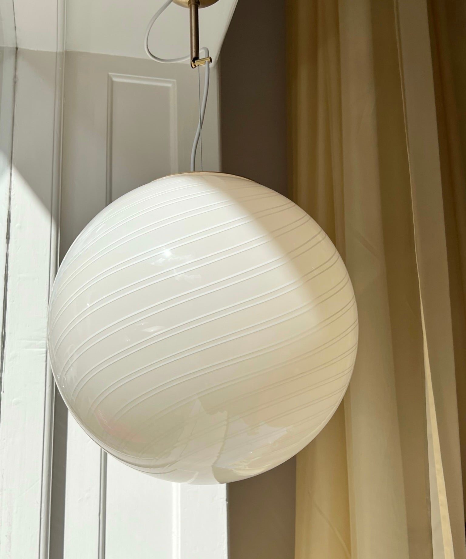Vintage Murano cream/white ceiling lamp