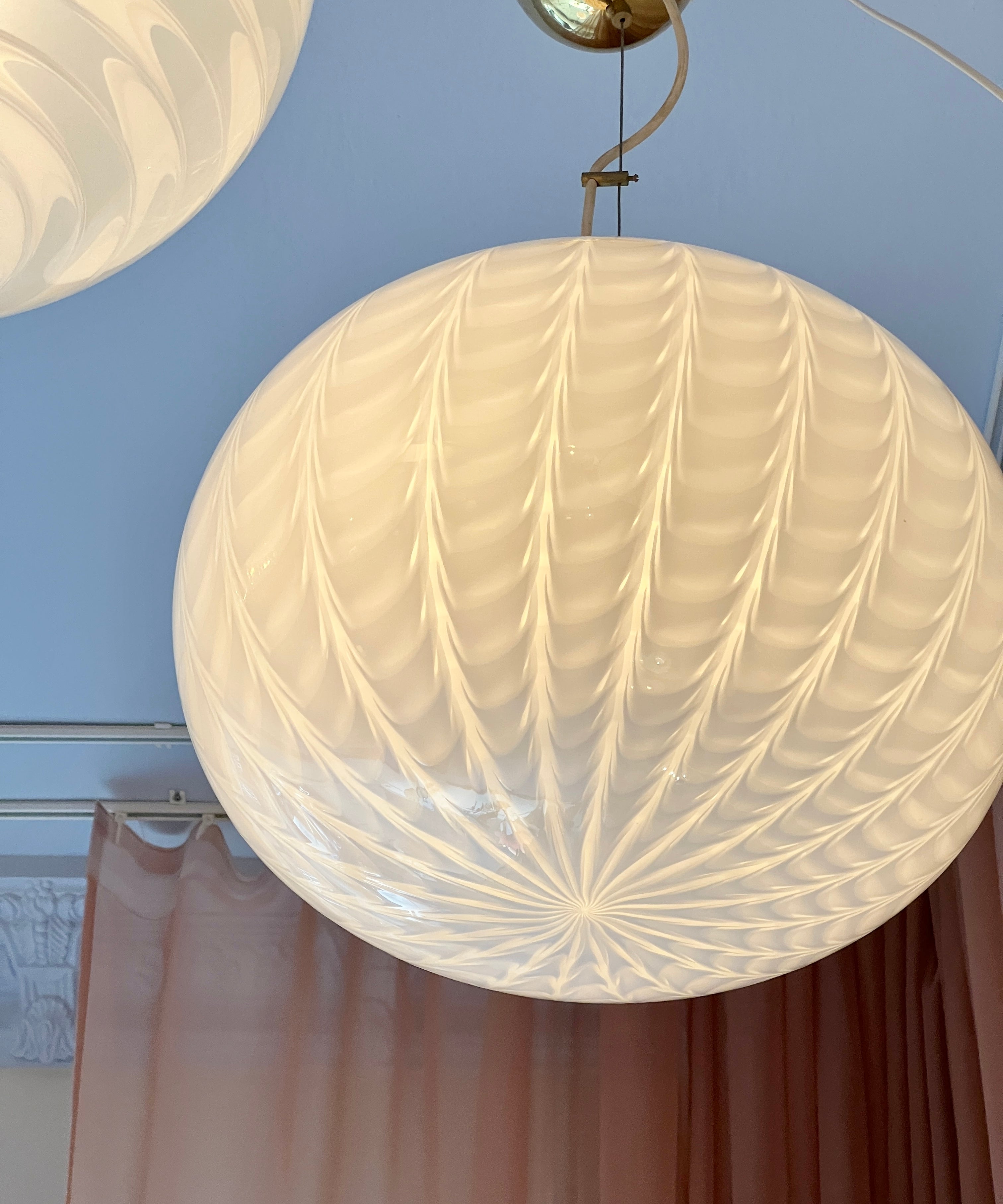 Vintage Murano white pattern oval ceiling lamp (D40)