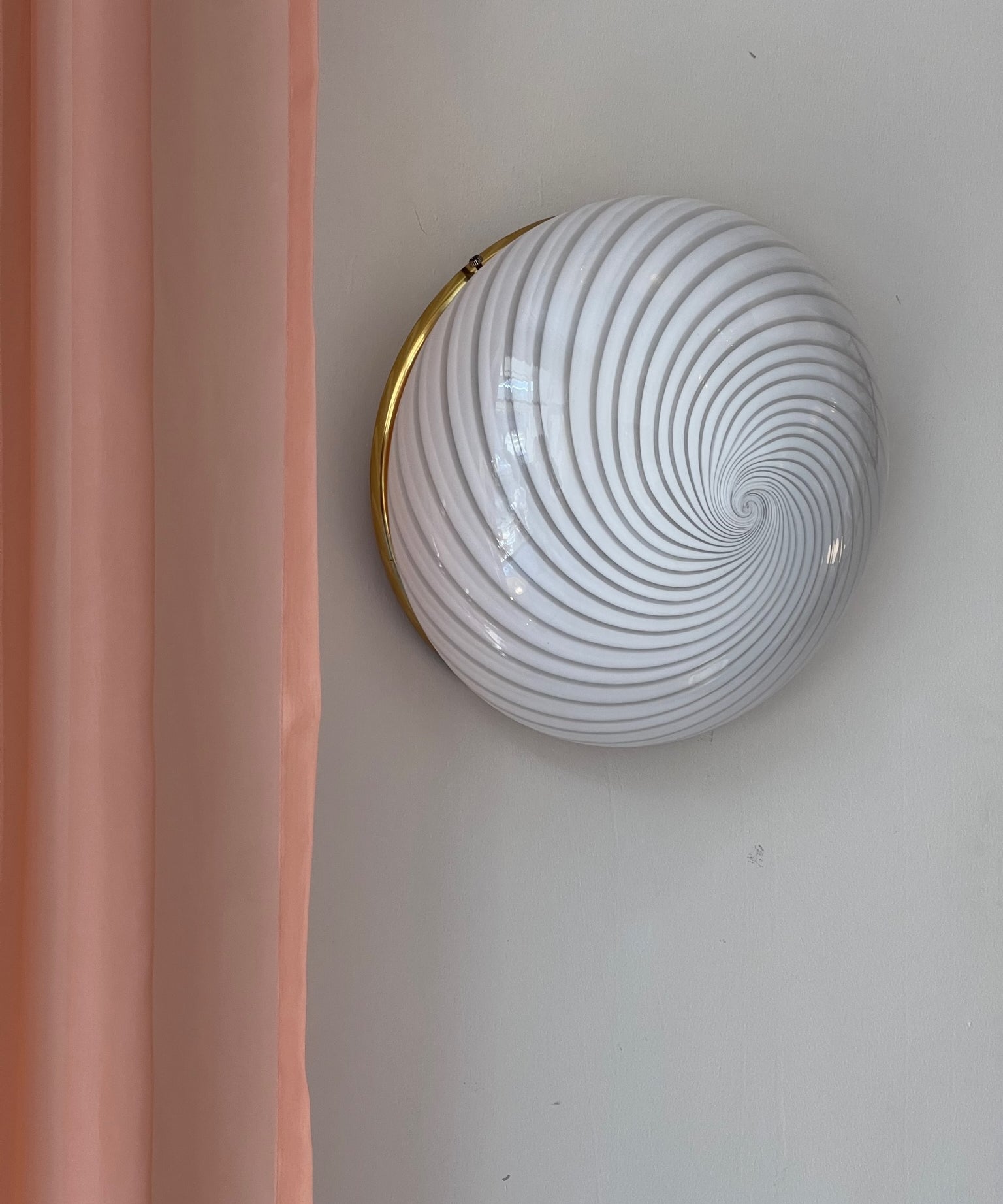 Vintage Murano white swirl ceiling/wall lamp (D28)