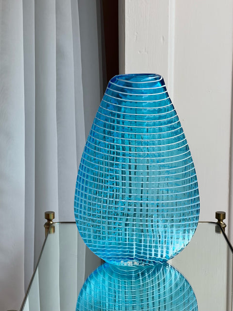 Vintage blue/white spiral Murano vase