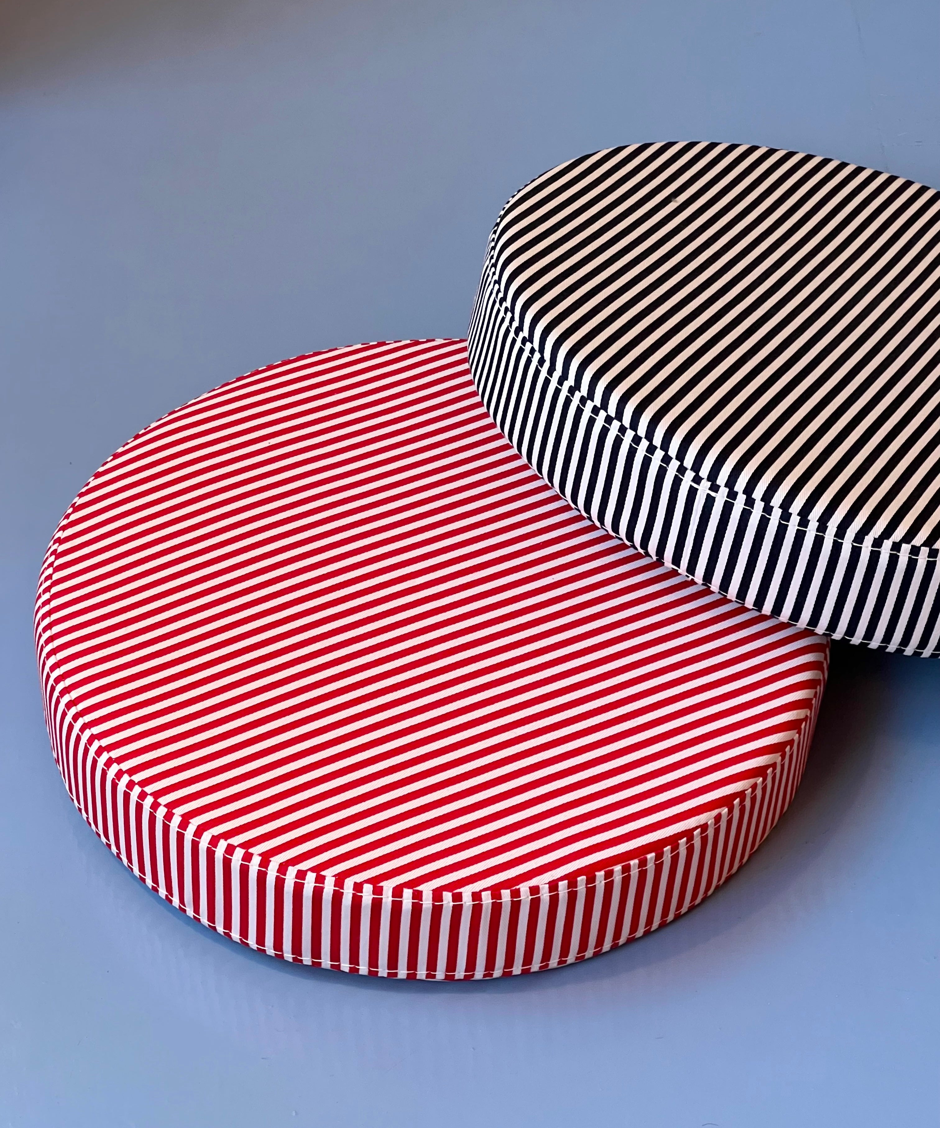Bespoke cushion (red/white round)