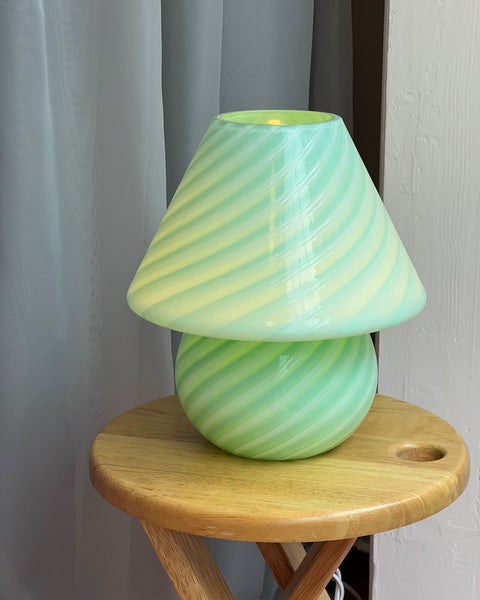 Mushroom table lamp - Light pastel green/white swirl