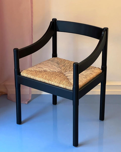 Carimate chair by Vico Magistretti - Black